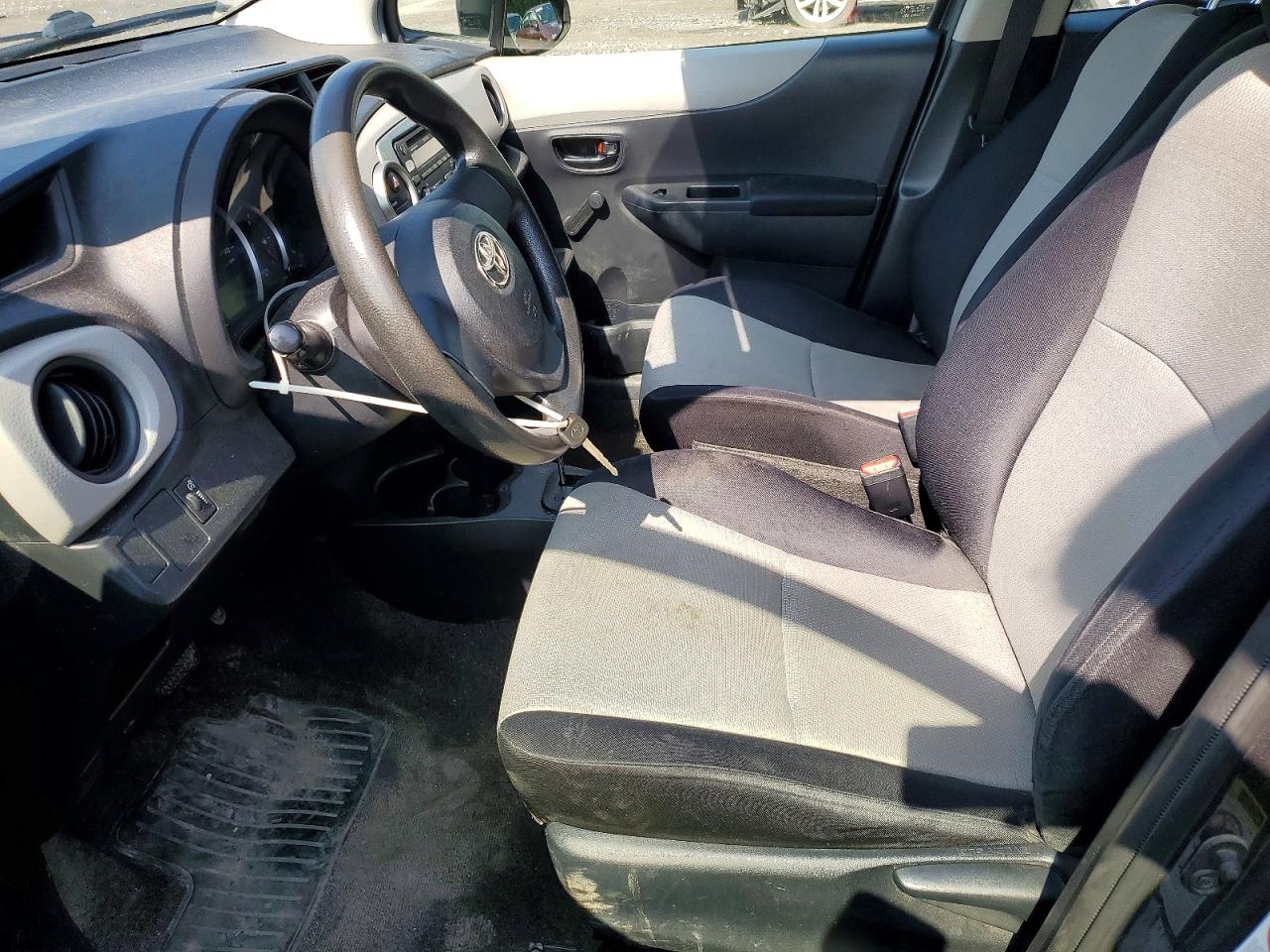2012 Toyota Yaris 5-door L Gray vin: JTDKTUD39CD519055
