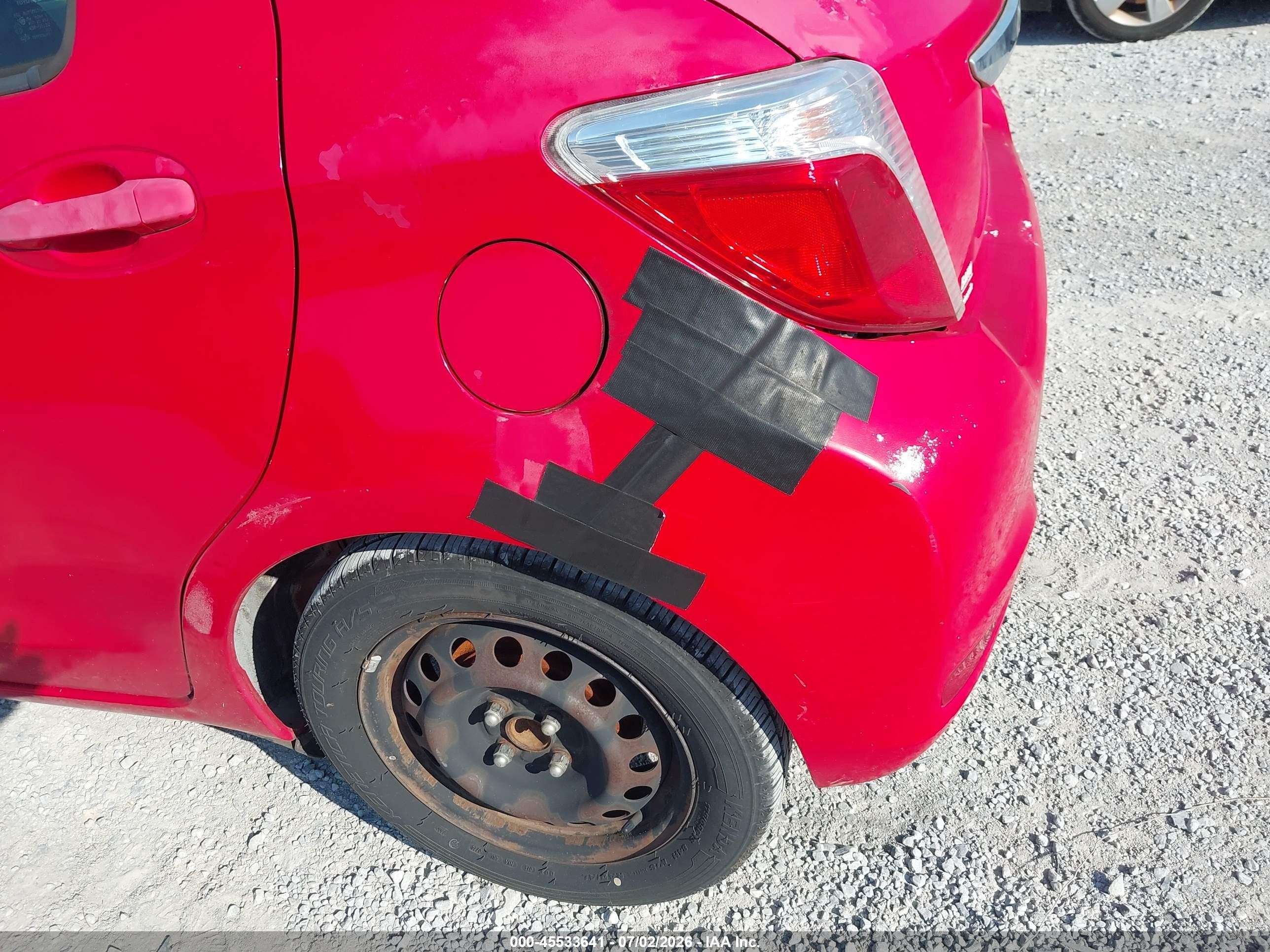 2012 Toyota Yaris Le Red vin: JTDKTUD39CD529486