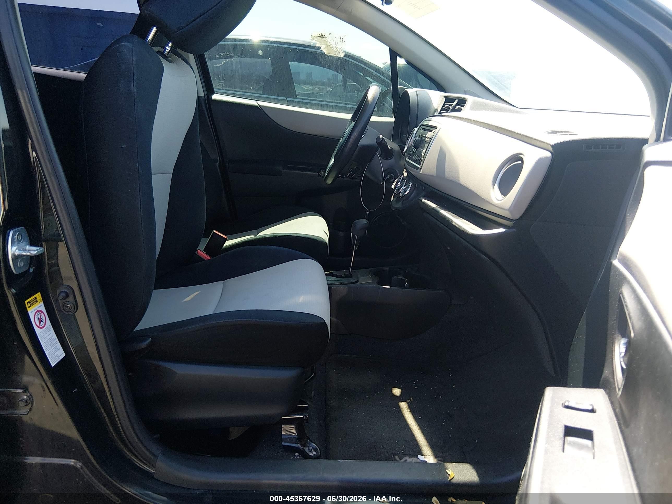 2013 Toyota Yaris   Black vin: JTDKTUD39DD549528