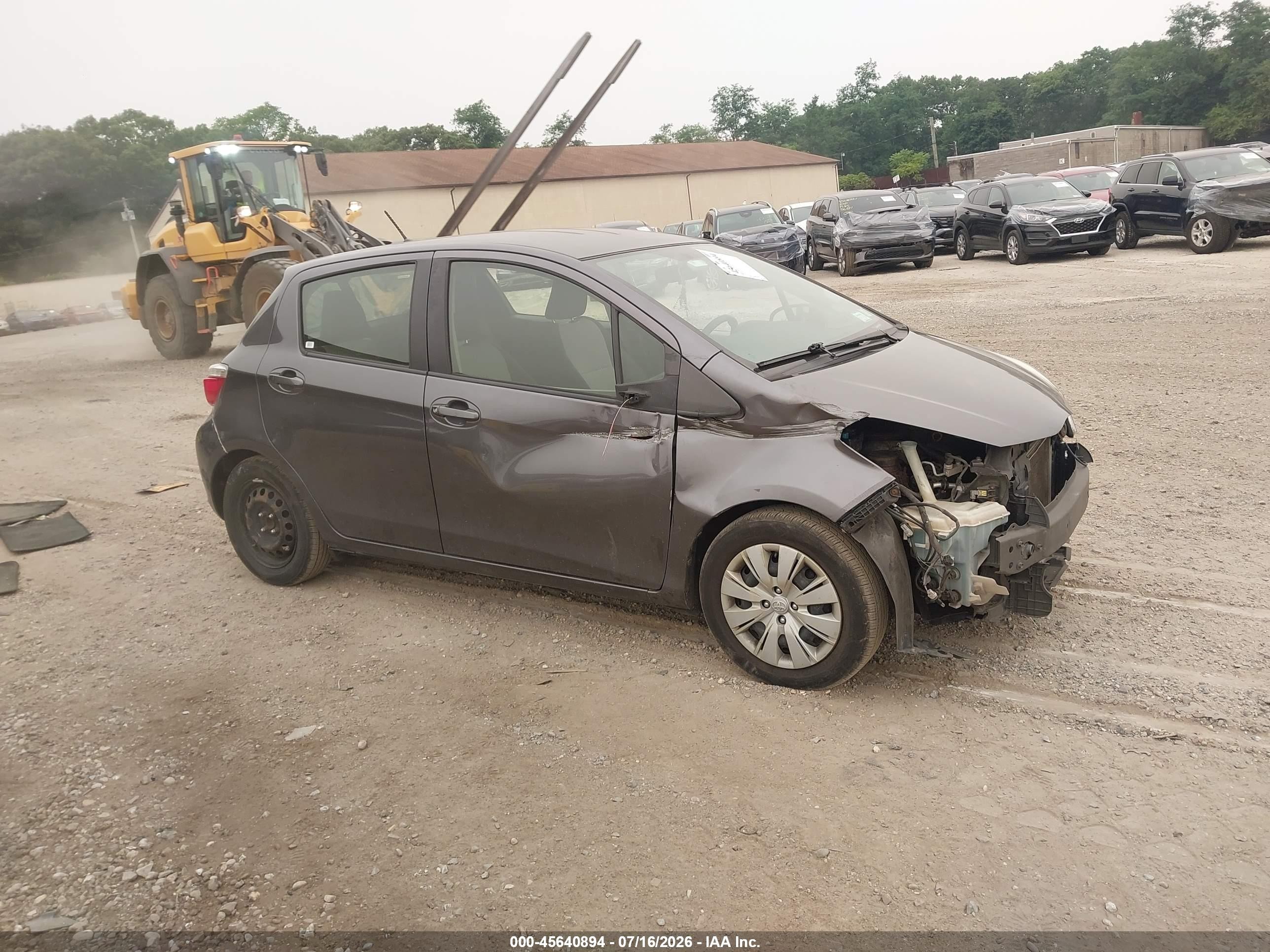 2013 Toyota Yaris Le Gray vin: JTDKTUD39DD561856