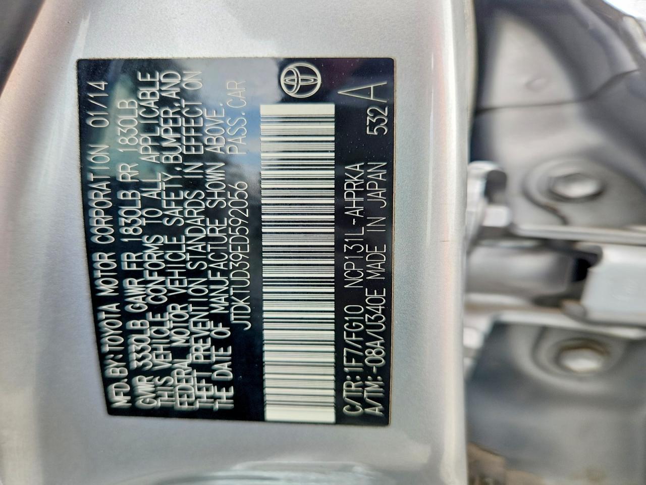 2014 Toyota Yaris 5-door L Silver vin: JTDKTUD39ED592056