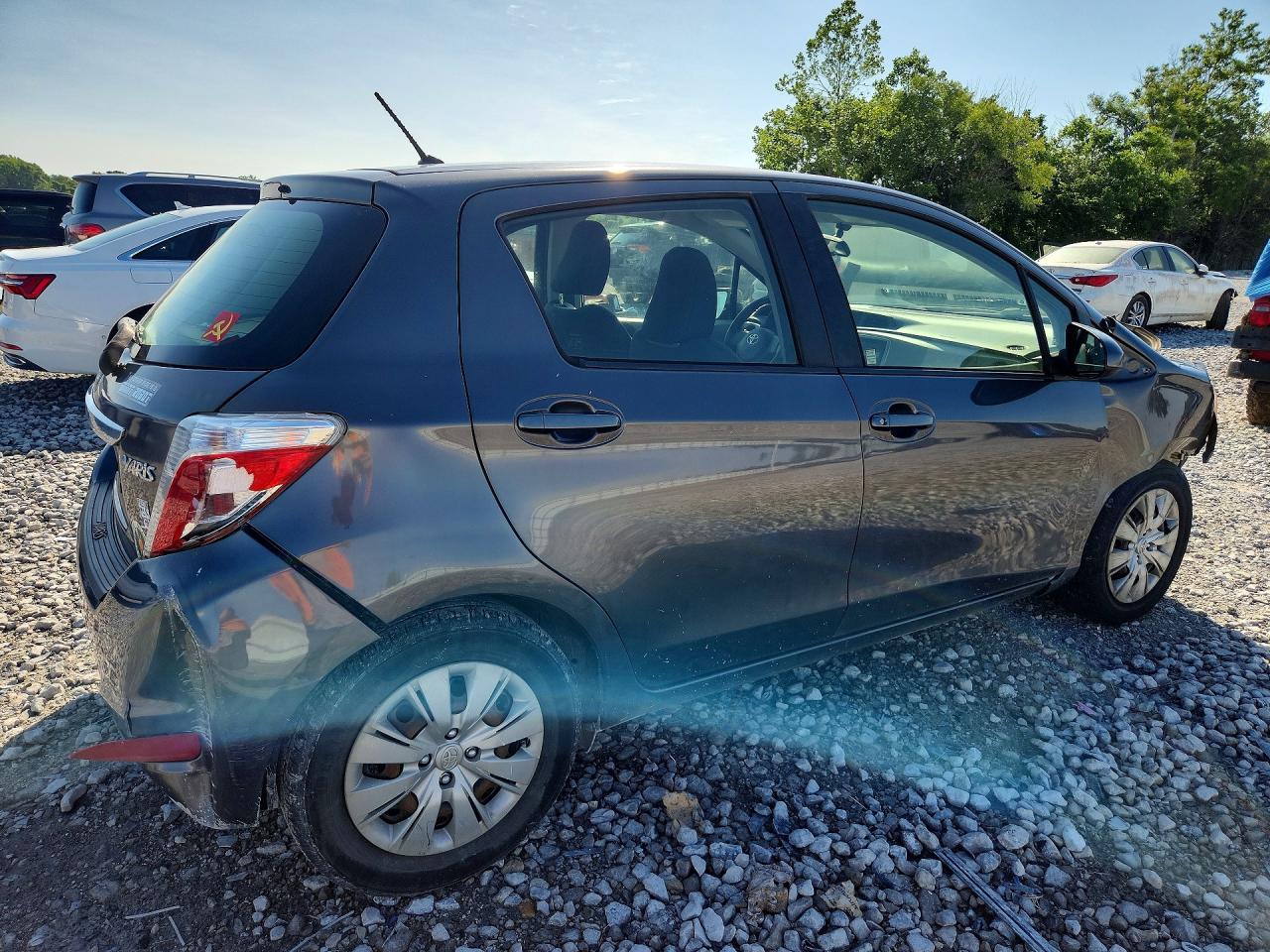 2014 Toyota Yaris 5-door L Gray vin: JTDKTUD39ED595247