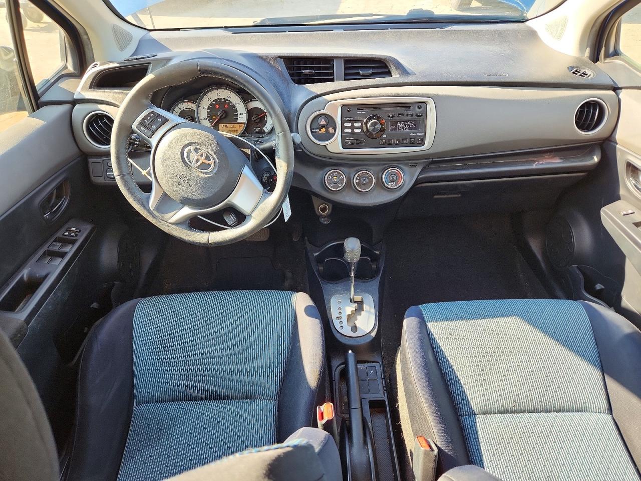 2012 Toyota Yaris 5-door Se Blue vin: JTDKTUD3XCD508744