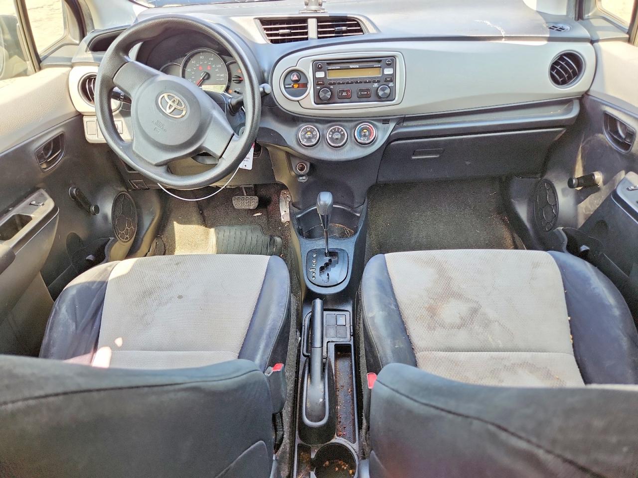 2012 Toyota Yaris 5-door L Черный vin: JTDKTUD3XCD531375