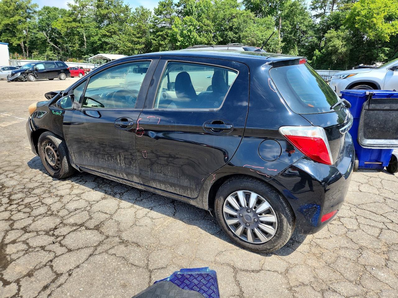 2012 Toyota Yaris 5-door L Черный vin: JTDKTUD3XCD531375