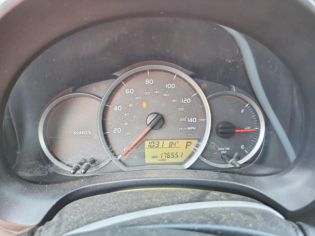 2012 Toyota Yaris 5-door L Черный vin: JTDKTUD3XCD531375