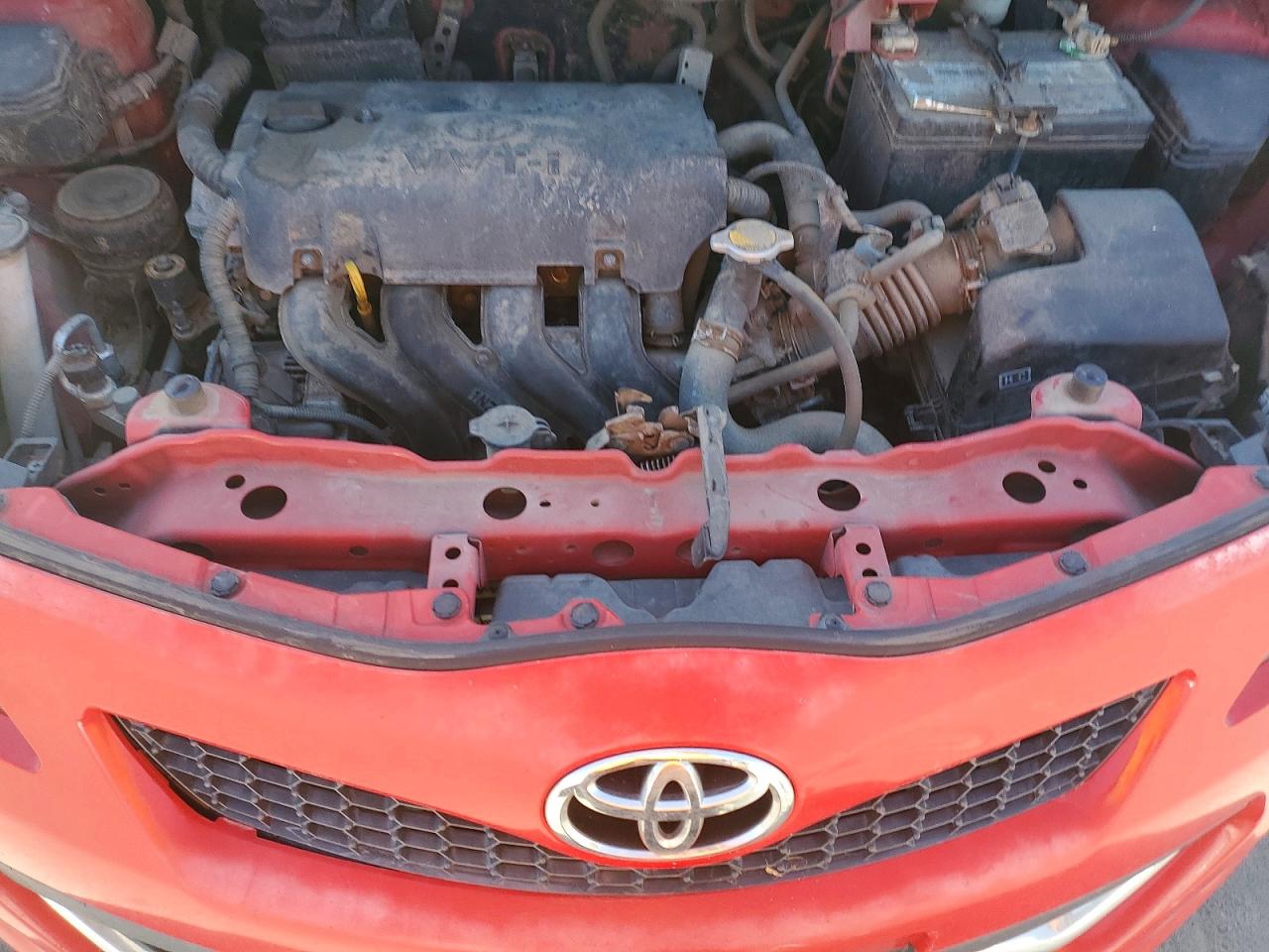 2012 Toyota Yaris 5-door Se Red vin: JTDKTUD3XCD541744