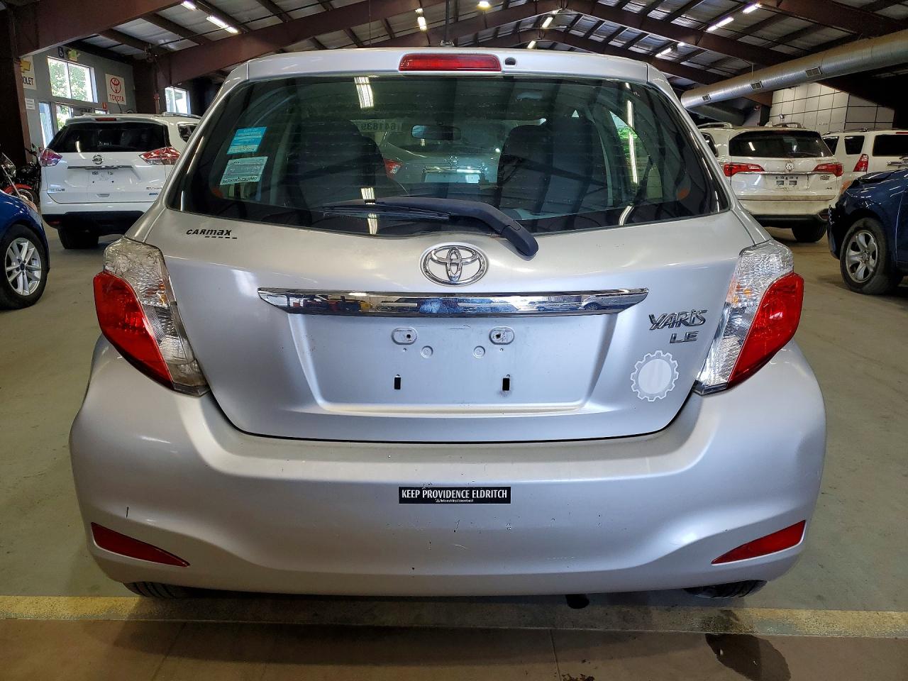 2013 Toyota Yaris 5-door Le Silver vin: JTDKTUD3XDD543043