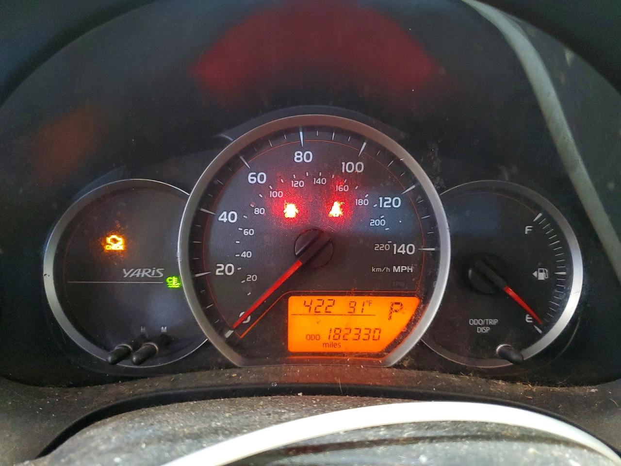 2013 Toyota Yaris 5-door Le Silver vin: JTDKTUD3XDD543043