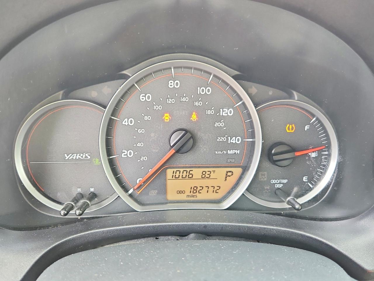 2013 Toyota Yaris 5-door Le Silver vin: JTDKTUD3XDD543219