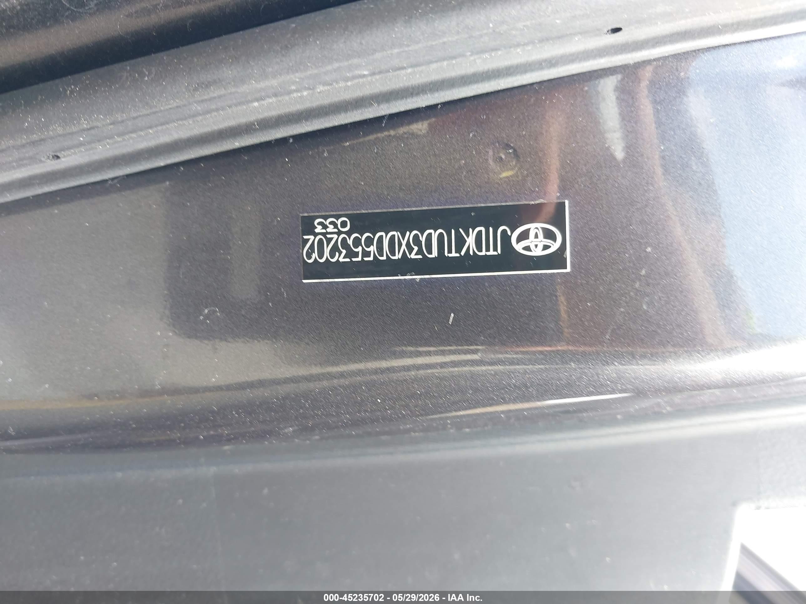 2013 Toyota Yaris Le Серый vin: JTDKTUD3XDD553202