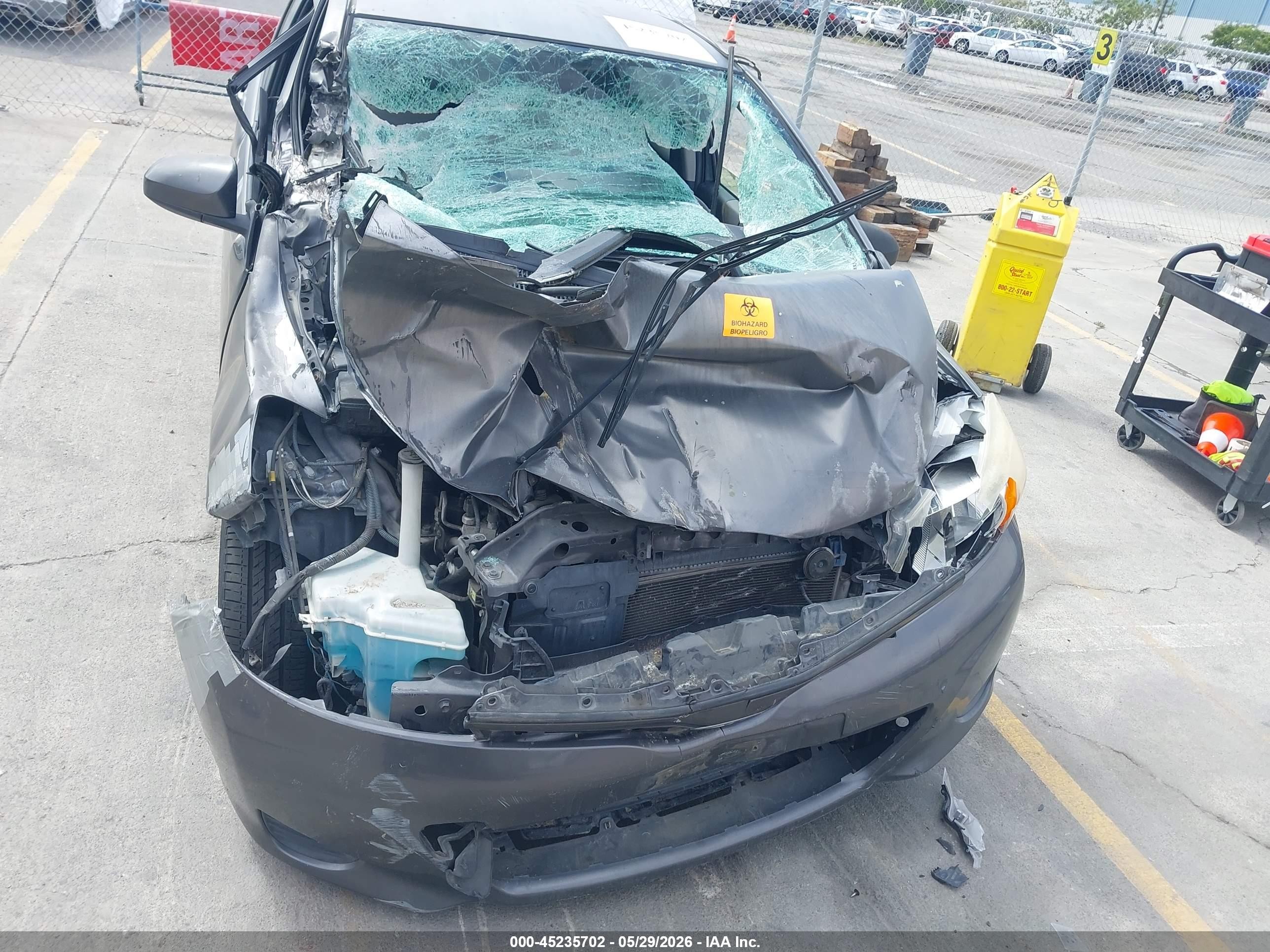 2013 Toyota Yaris Le Серый vin: JTDKTUD3XDD553202