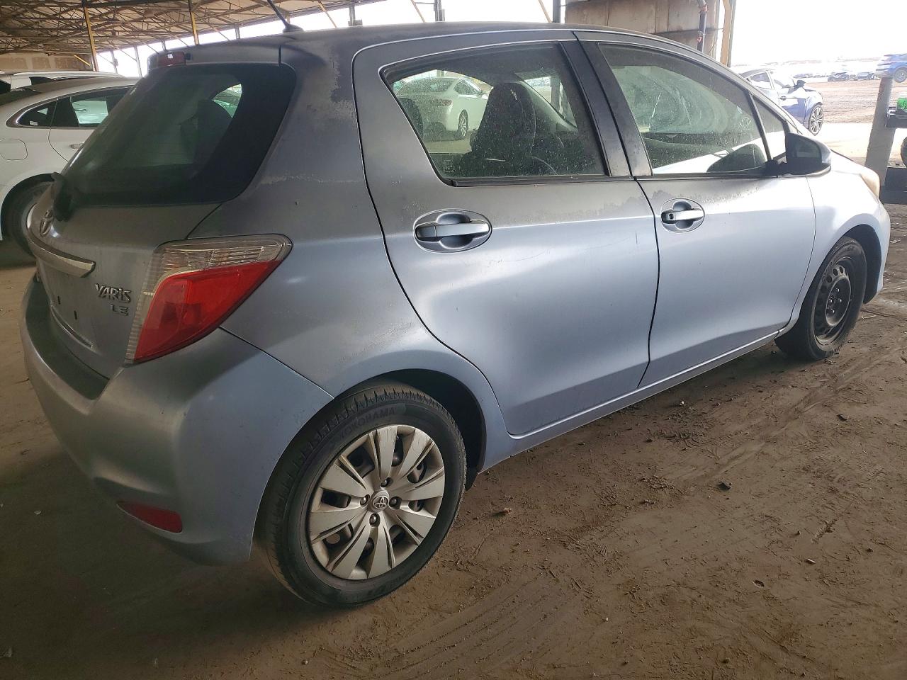 2013 Toyota Yaris 5-door Le Blue vin: JTDKTUD3XDD568556