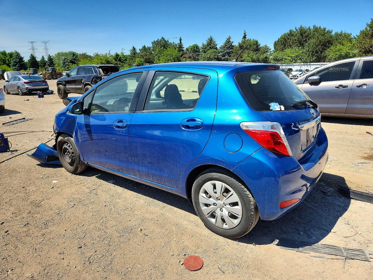 2014 Toyota Yaris 5-door Le Blue vin: JTDKTUD3XED591997