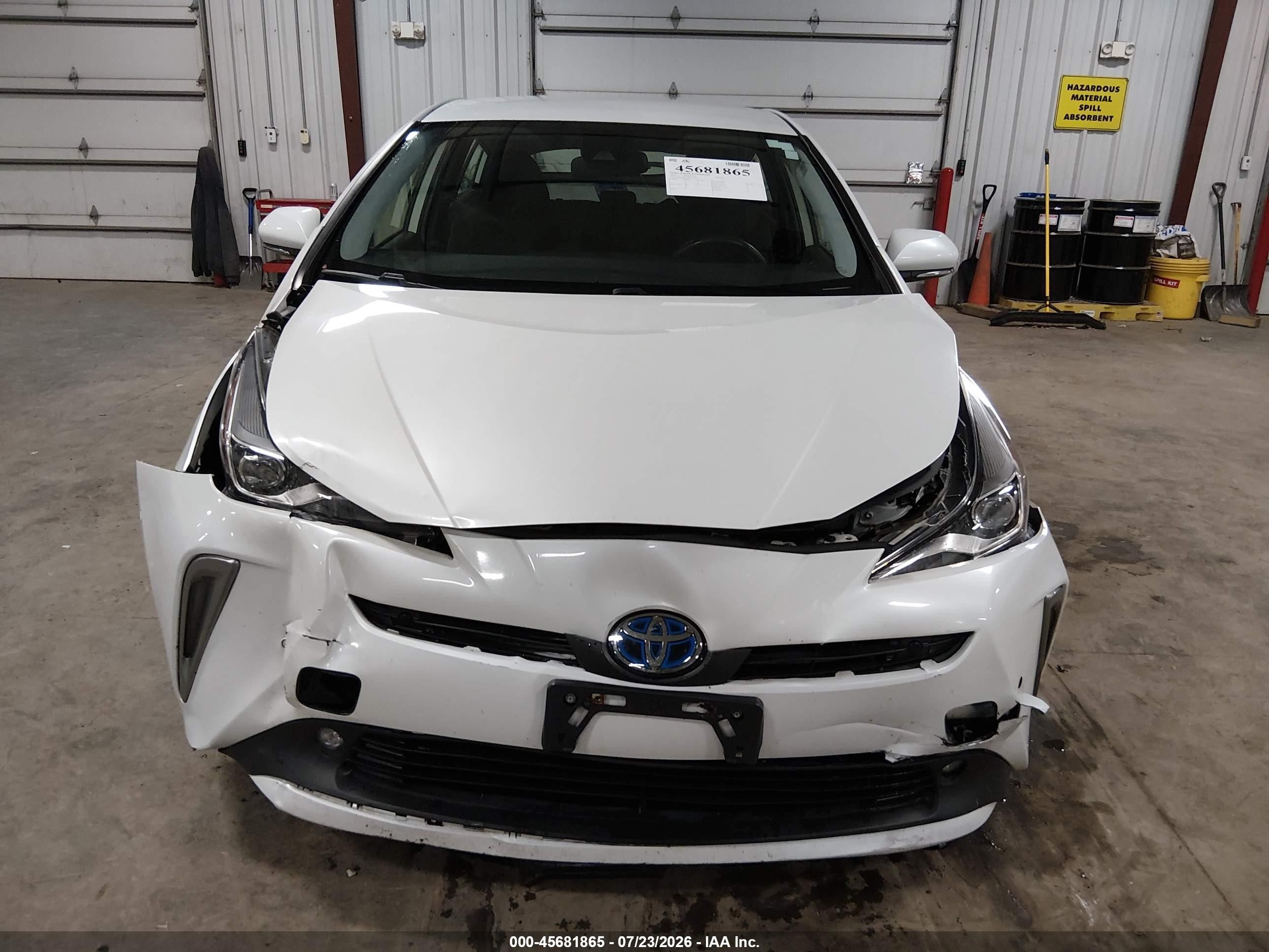 2021 Toyota Prius Le Awd-e White vin: JTDL9MFU2M3023546