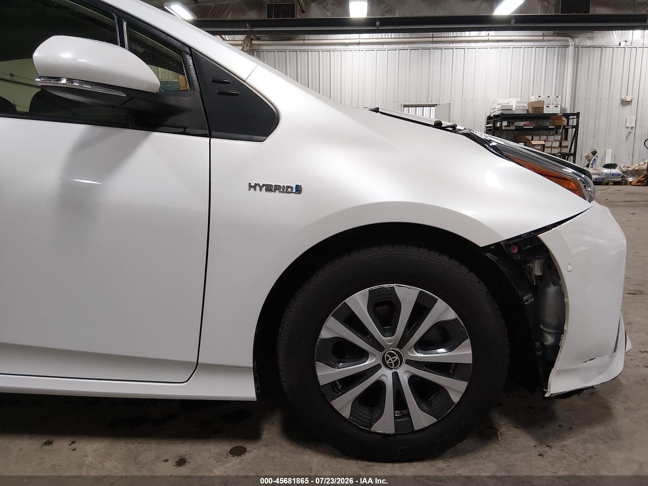 2021 Toyota Prius Le Awd-e White vin: JTDL9MFU2M3023546