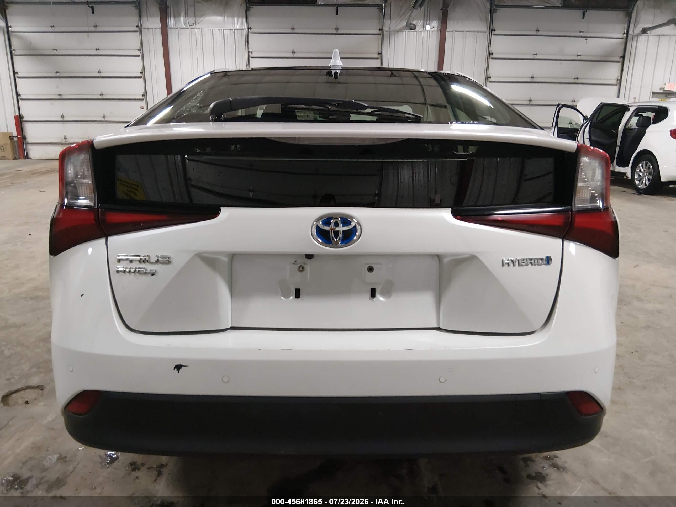 2021 Toyota Prius Le Awd-e White vin: JTDL9MFU2M3023546