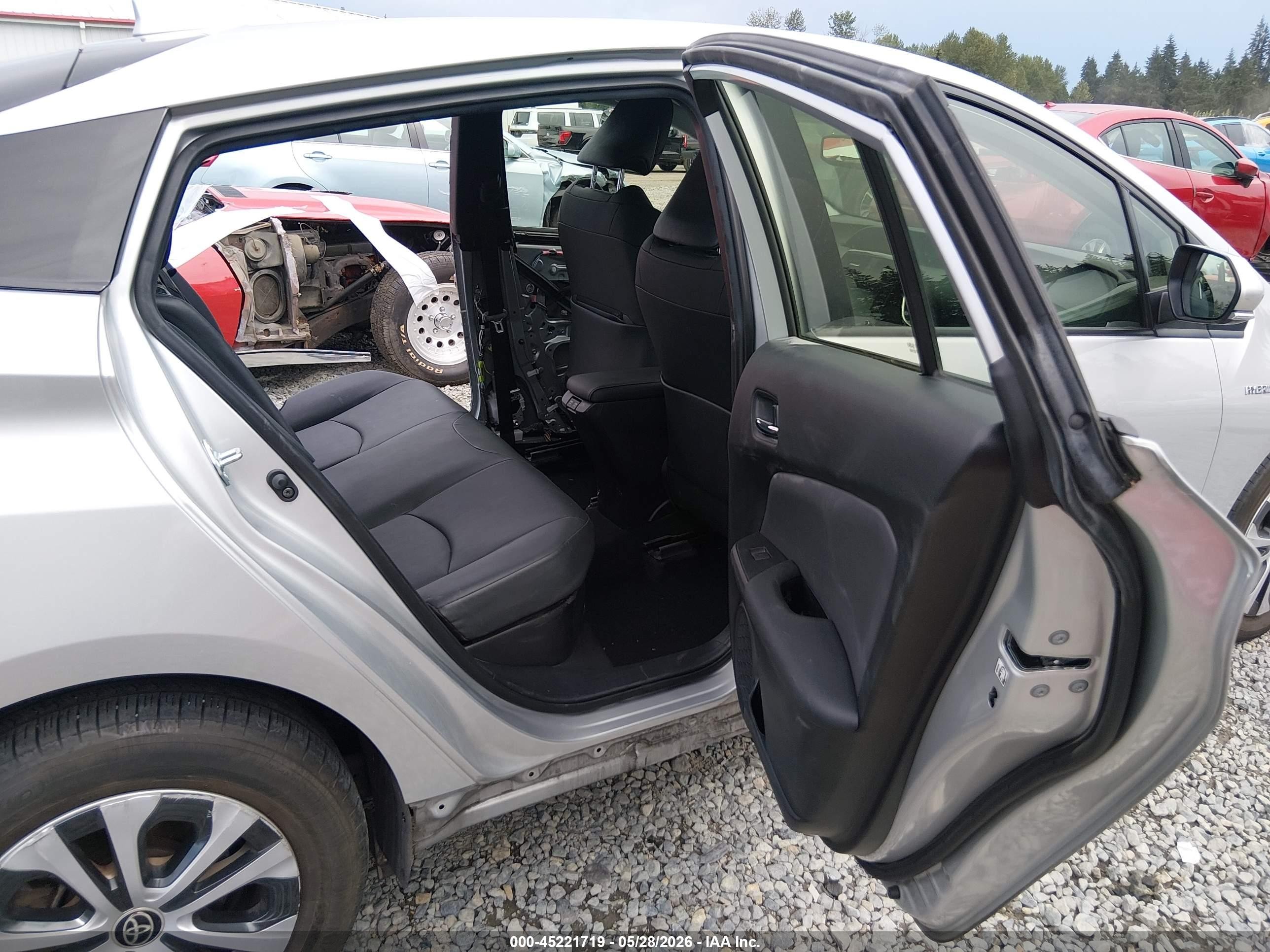 2021 Toyota Prius Xle Awd-e Silver vin: JTDL9MFU6M3025624