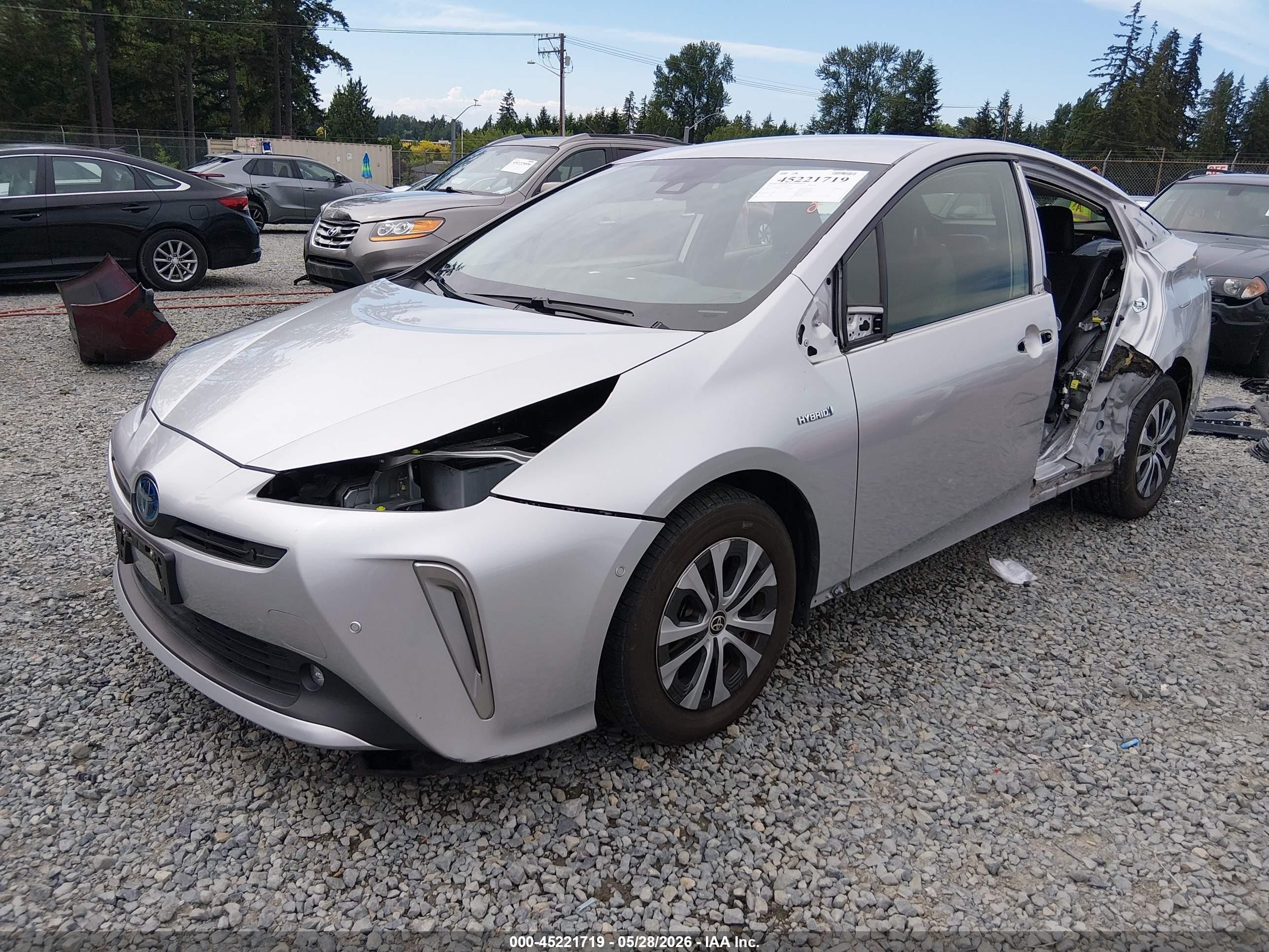 2021 Toyota Prius Xle Awd-e Silver vin: JTDL9MFU6M3025624