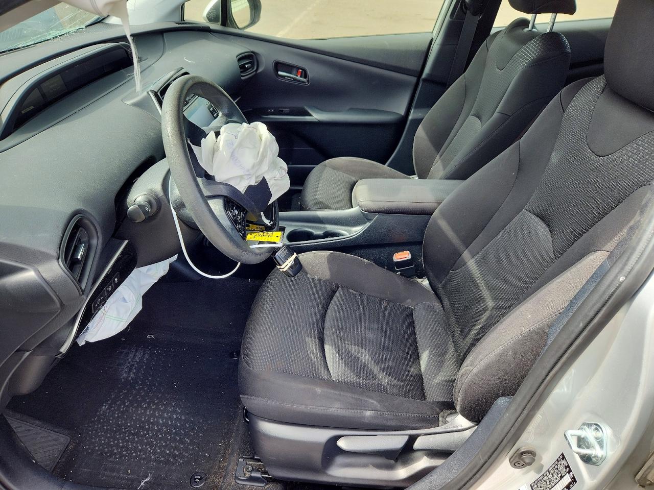 2021 Toyota Prius Le Awd-e Серебряный vin: JTDL9MFU8M3028332
