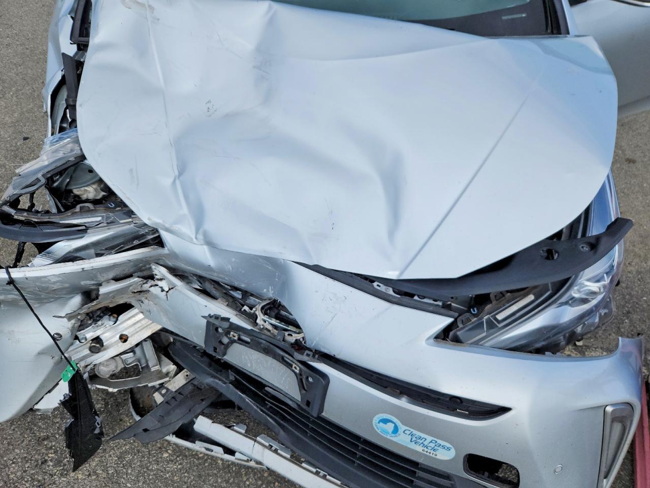 2021 Toyota Prius Le Awd-e Серебряный vin: JTDL9MFU8M3028332
