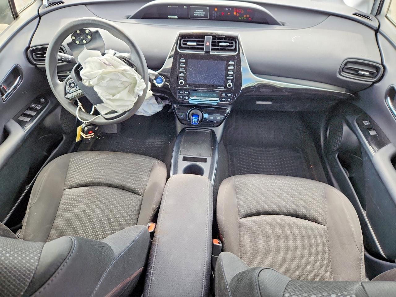 2021 Toyota Prius Le Awd-e Серебряный vin: JTDL9MFU8M3028332
