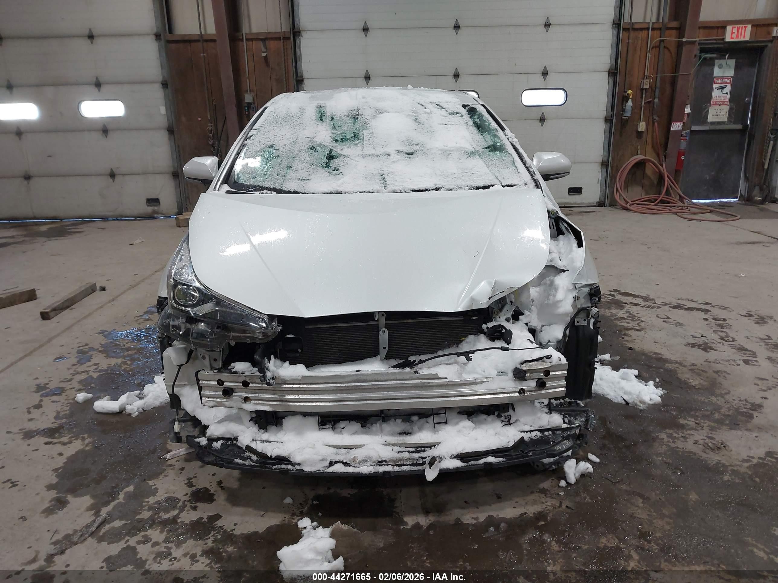 2022 Toyota Prius Le Awd-e White vin: JTDL9MFUXN3032691