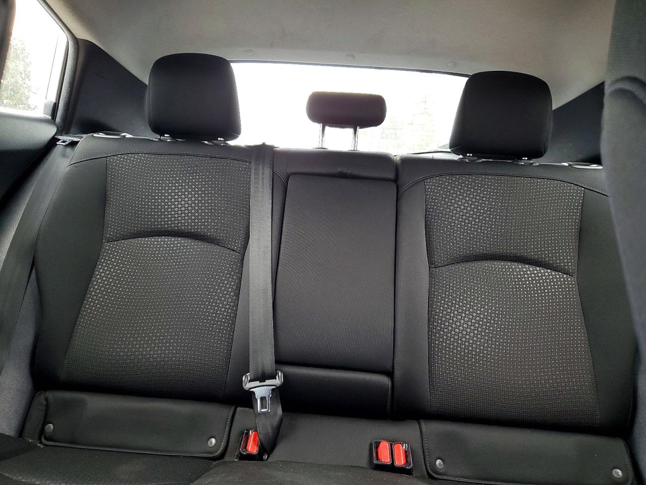 2019 Toyota Prius Le Awd-e White vin: JTDL9RFU2K3002447