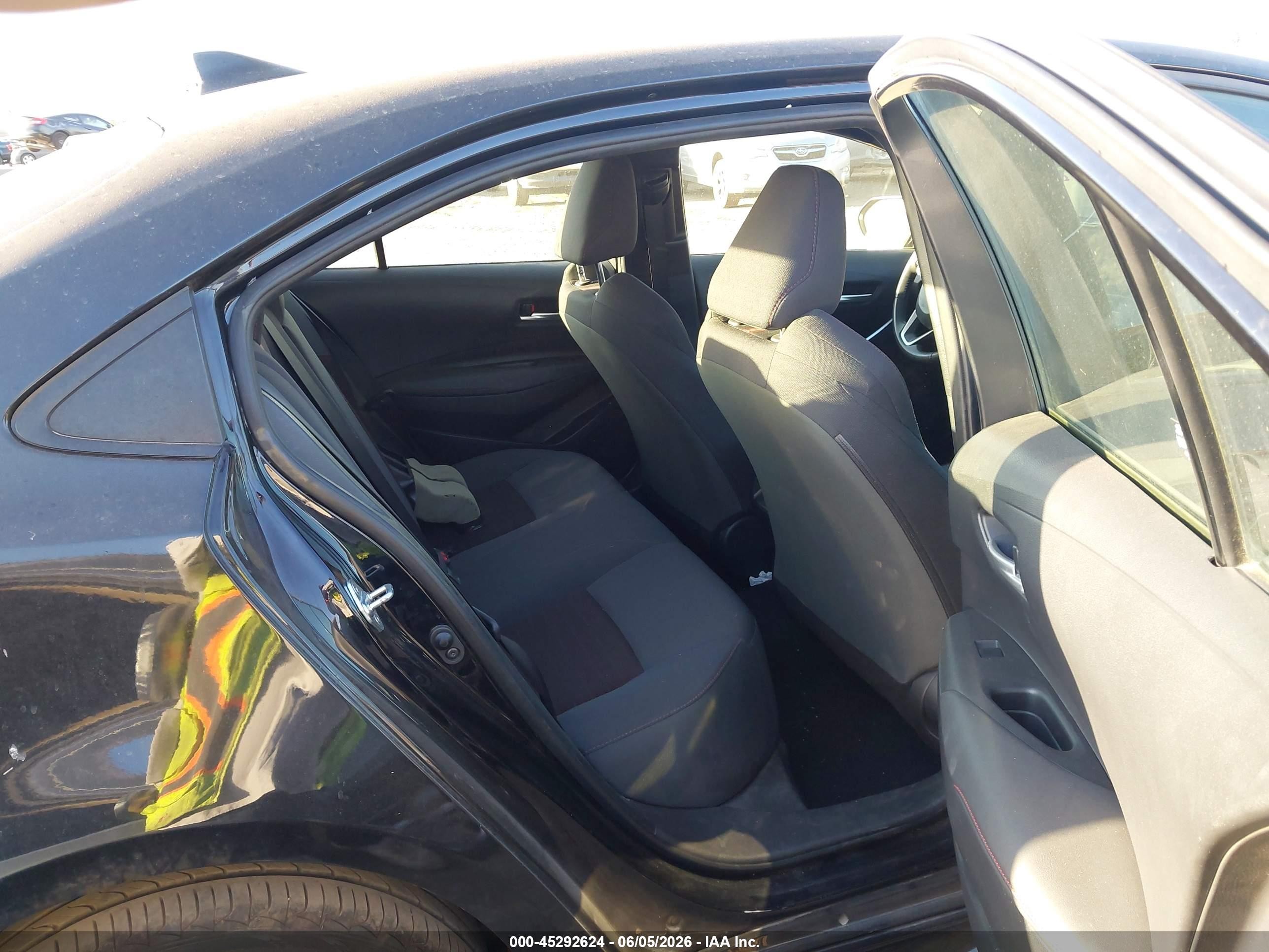 2024 Toyota Corolla Se Черный vin: JTDP4MCEXR3520641