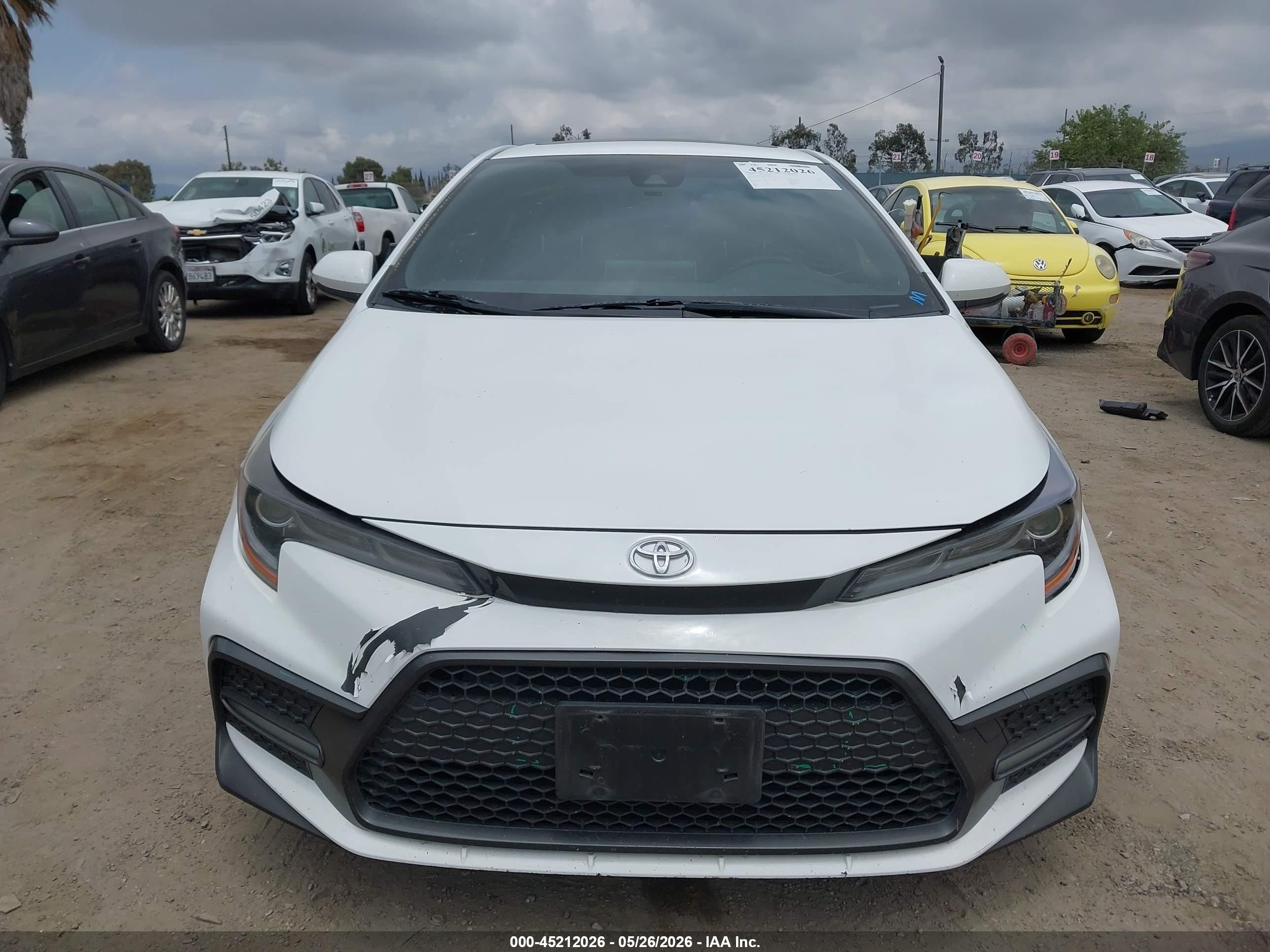 2020 Toyota Corolla Se White vin: JTDP4RCE4LJ029384