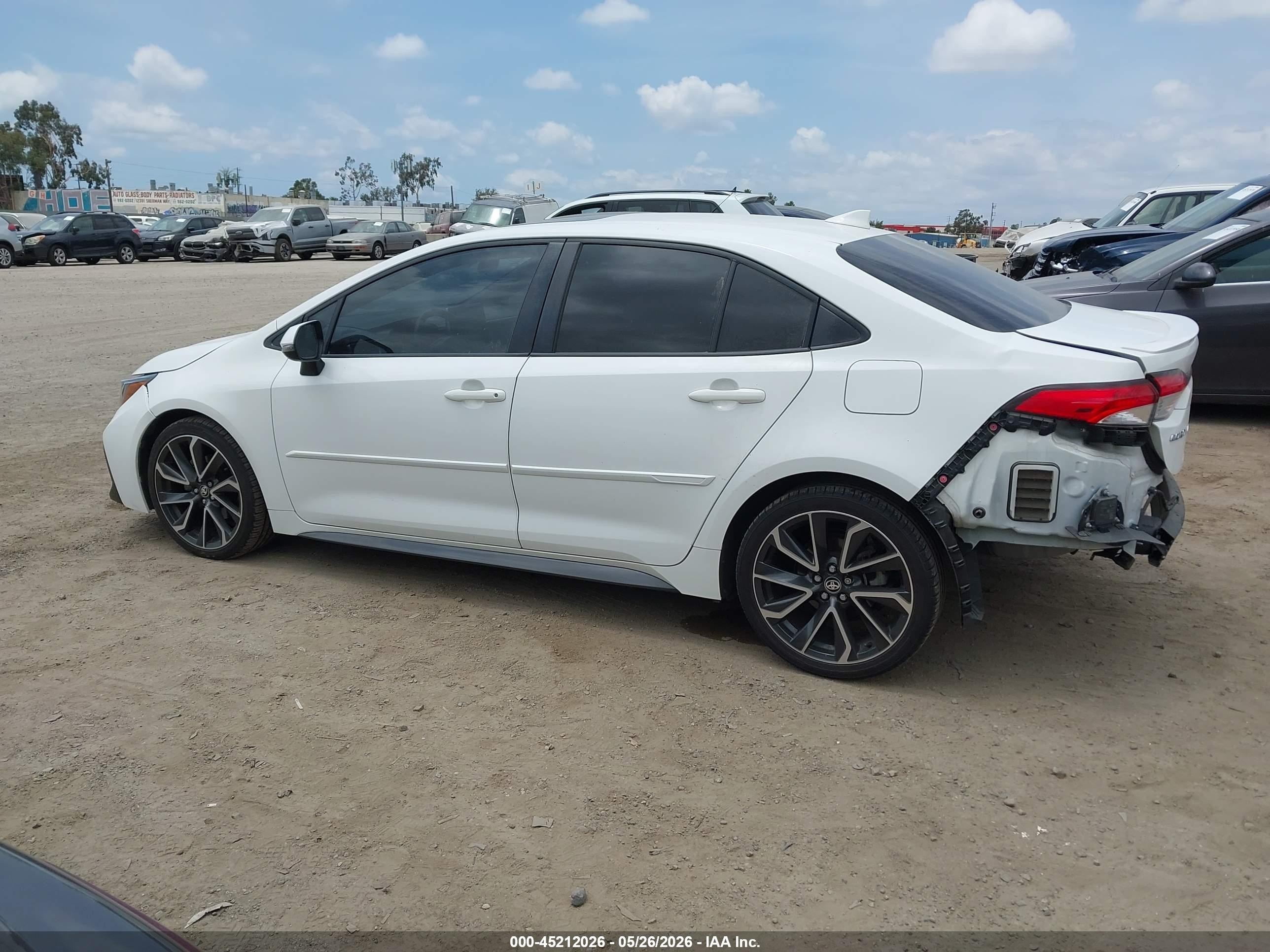 2020 Toyota Corolla Se White vin: JTDP4RCE4LJ029384