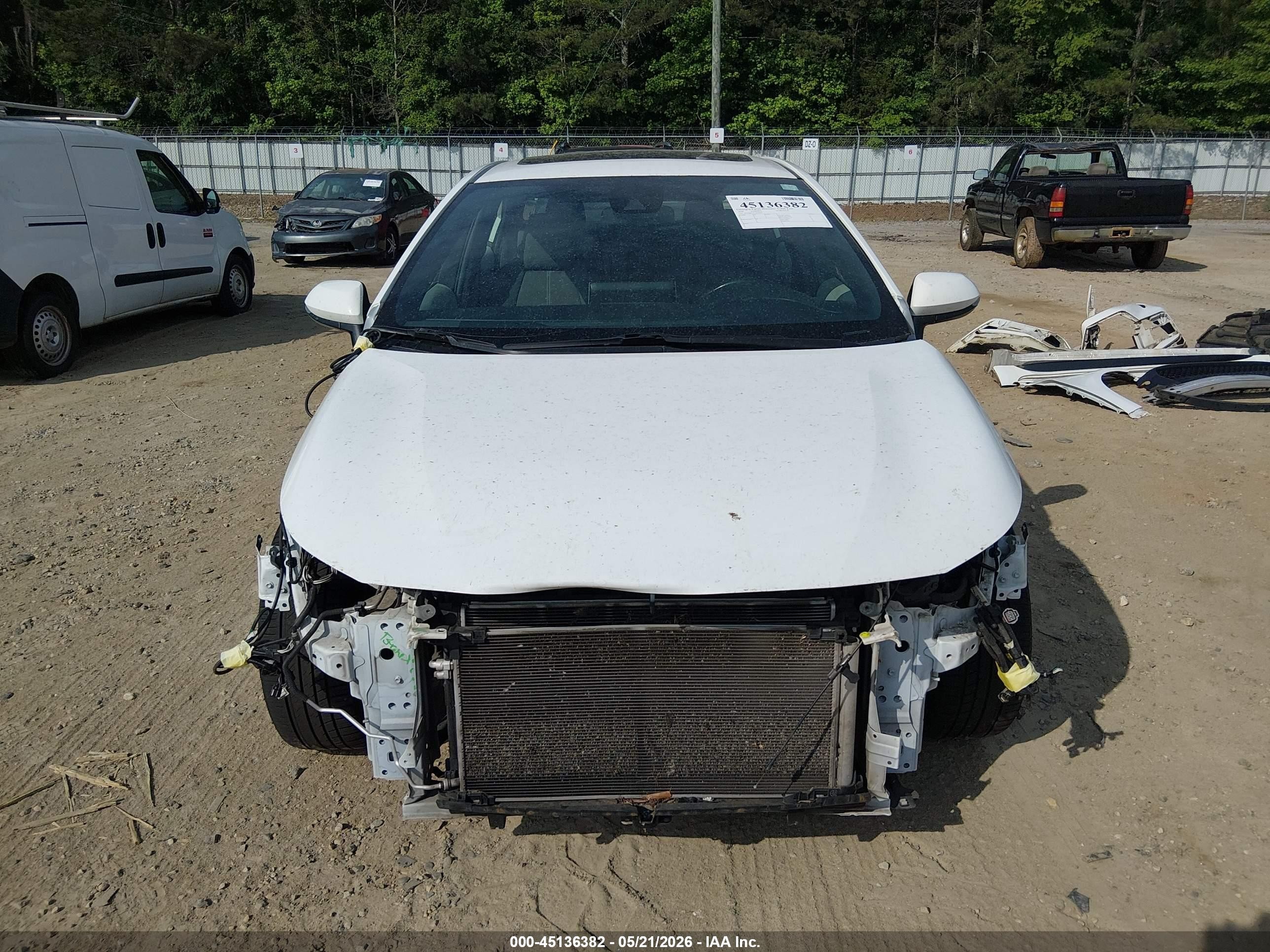 2020 Toyota Corolla Se White vin: JTDP4RCE7LJ030545