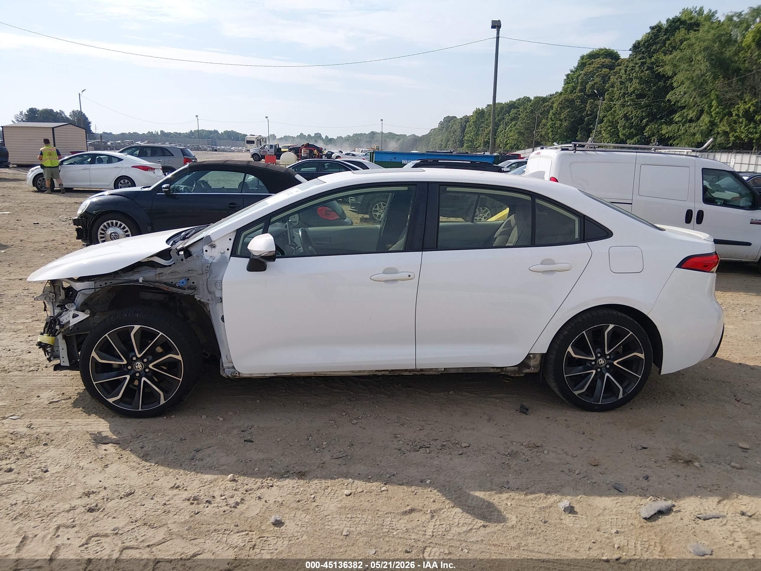 2020 Toyota Corolla Se White vin: JTDP4RCE7LJ030545
