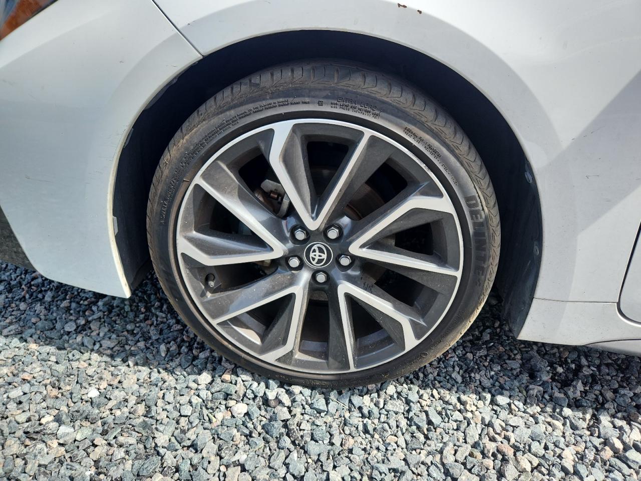 2020 Toyota Corolla Se White vin: JTDS4RCE2LJ050650 Damage: Left Front Wheel, Curb Rash, 5 To 6 Inches