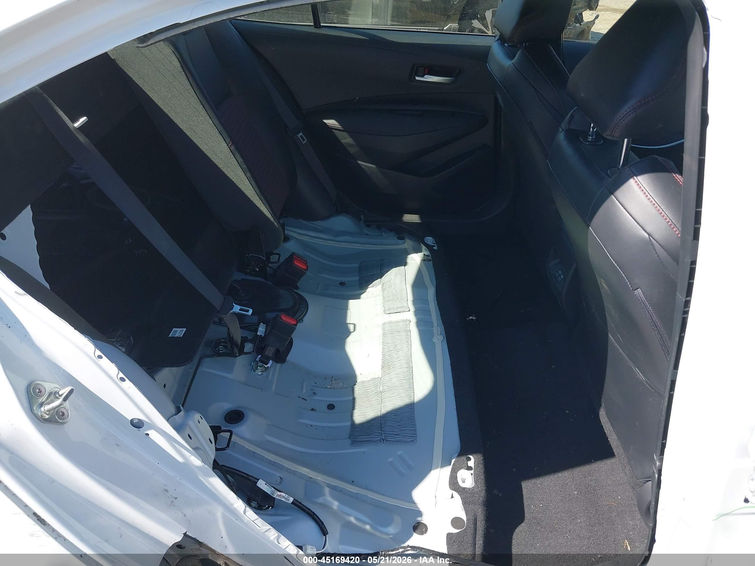 2024 Toyota Corolla Xse White vin: JTDT4MCE8RJ106025
