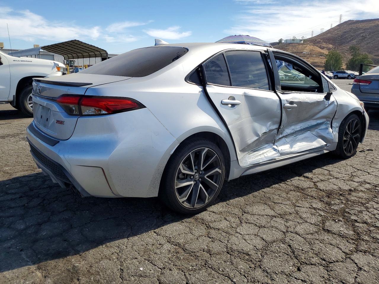 2021 Toyota Corolla Xse Silver vin: JTDT4MCEXMJ058312