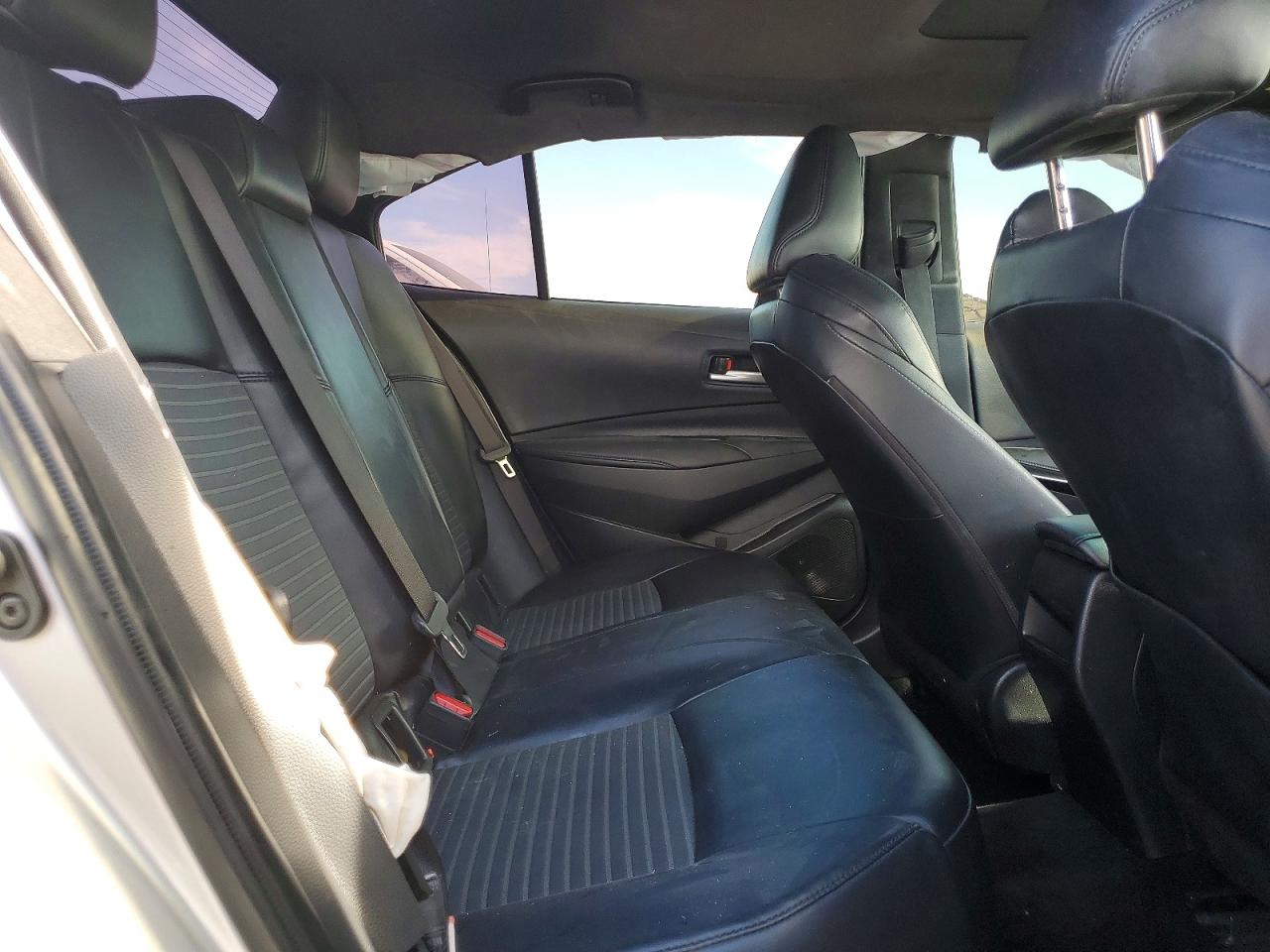 2021 Toyota Corolla Xse Silver vin: JTDT4MCEXMJ058312