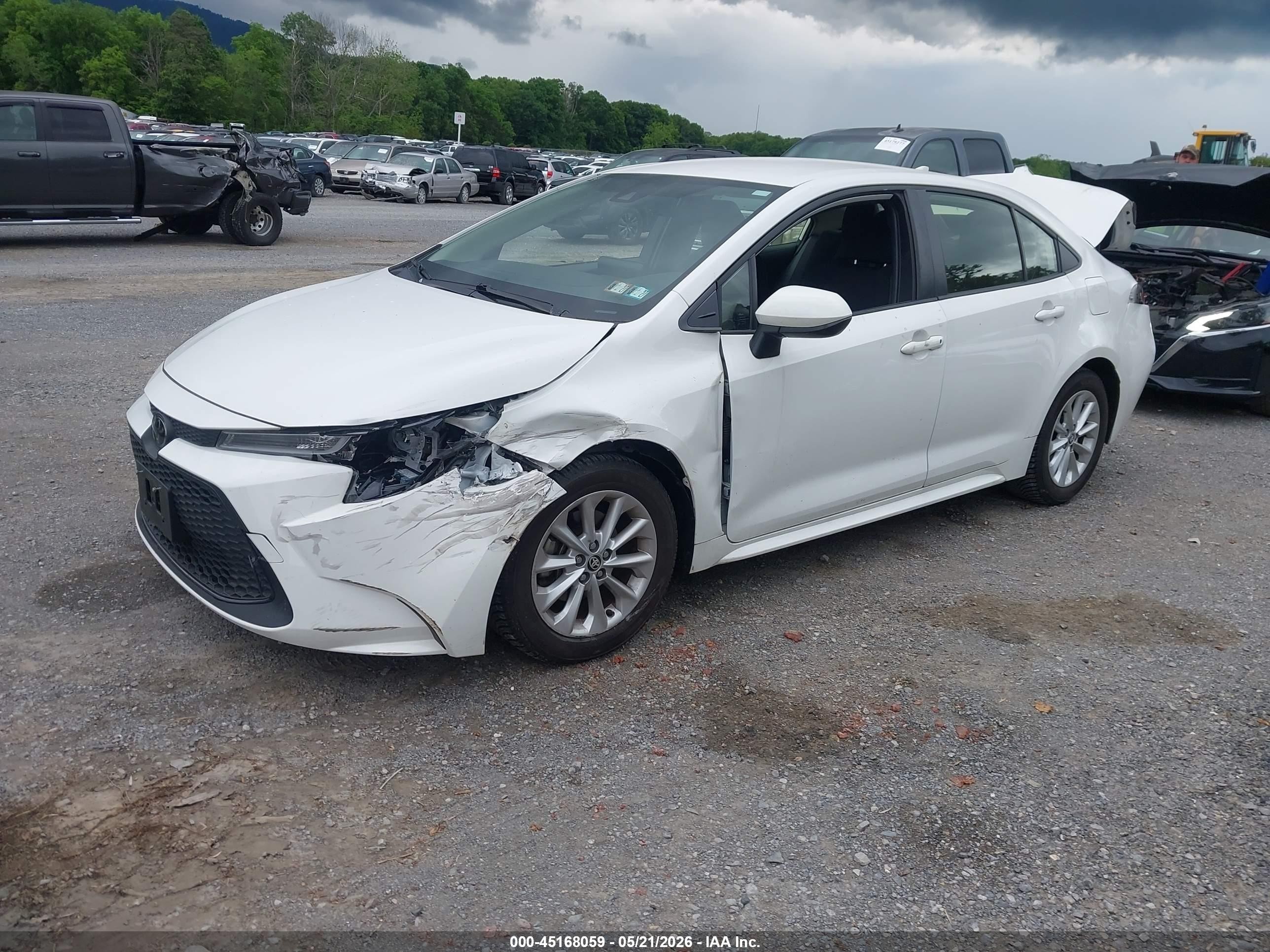 2022 Toyota Corolla Le Белый vin: JTDVPMAE6N3012436