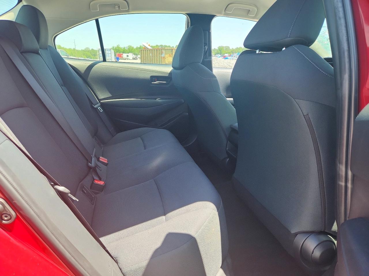 2022 Toyota Corolla Le Burgundy vin: JTDVPMAE9NJ216840