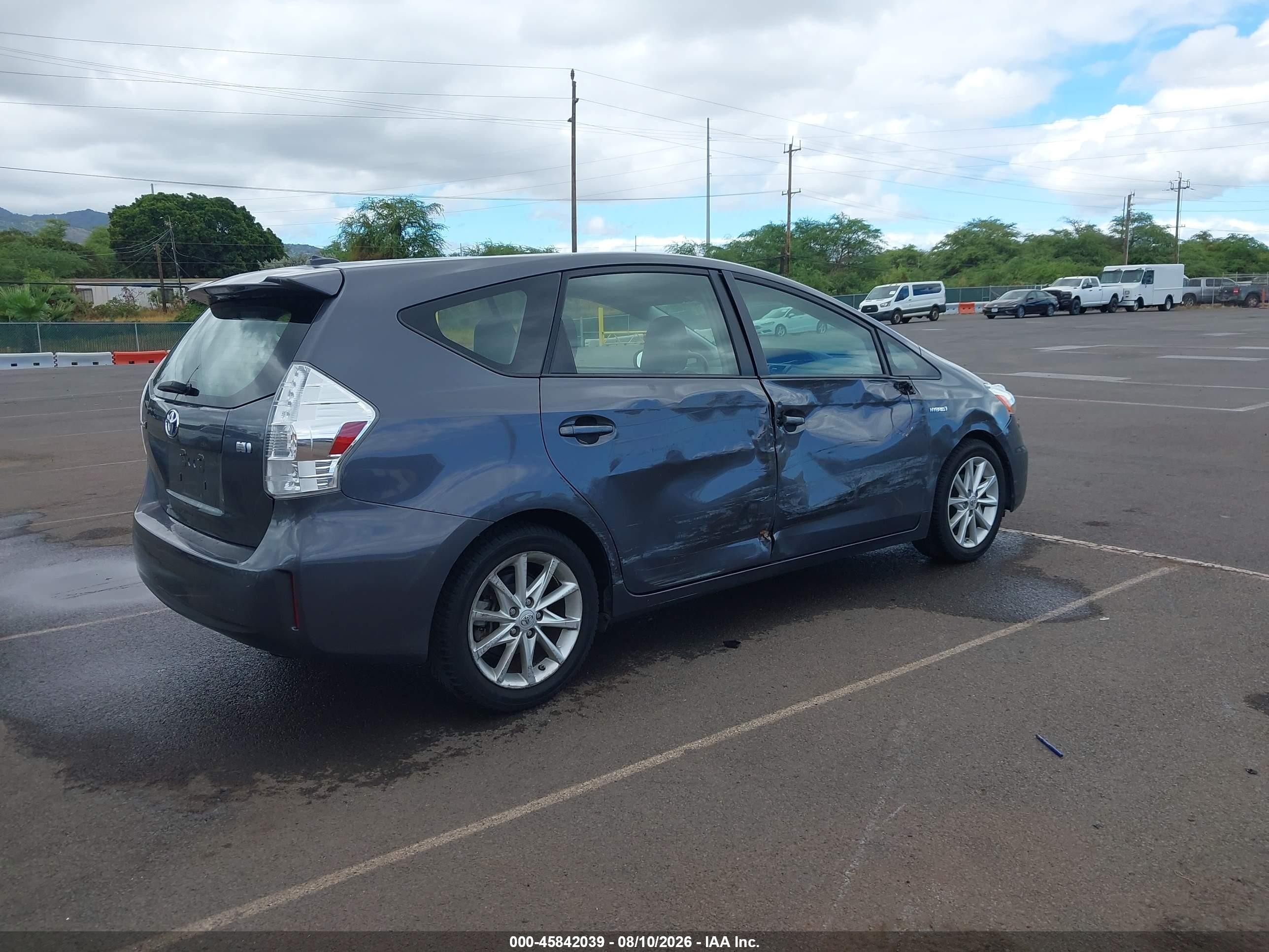2012 Toyota Prius V Five/three/two Gray vin: JTDZN3EU0C3022380