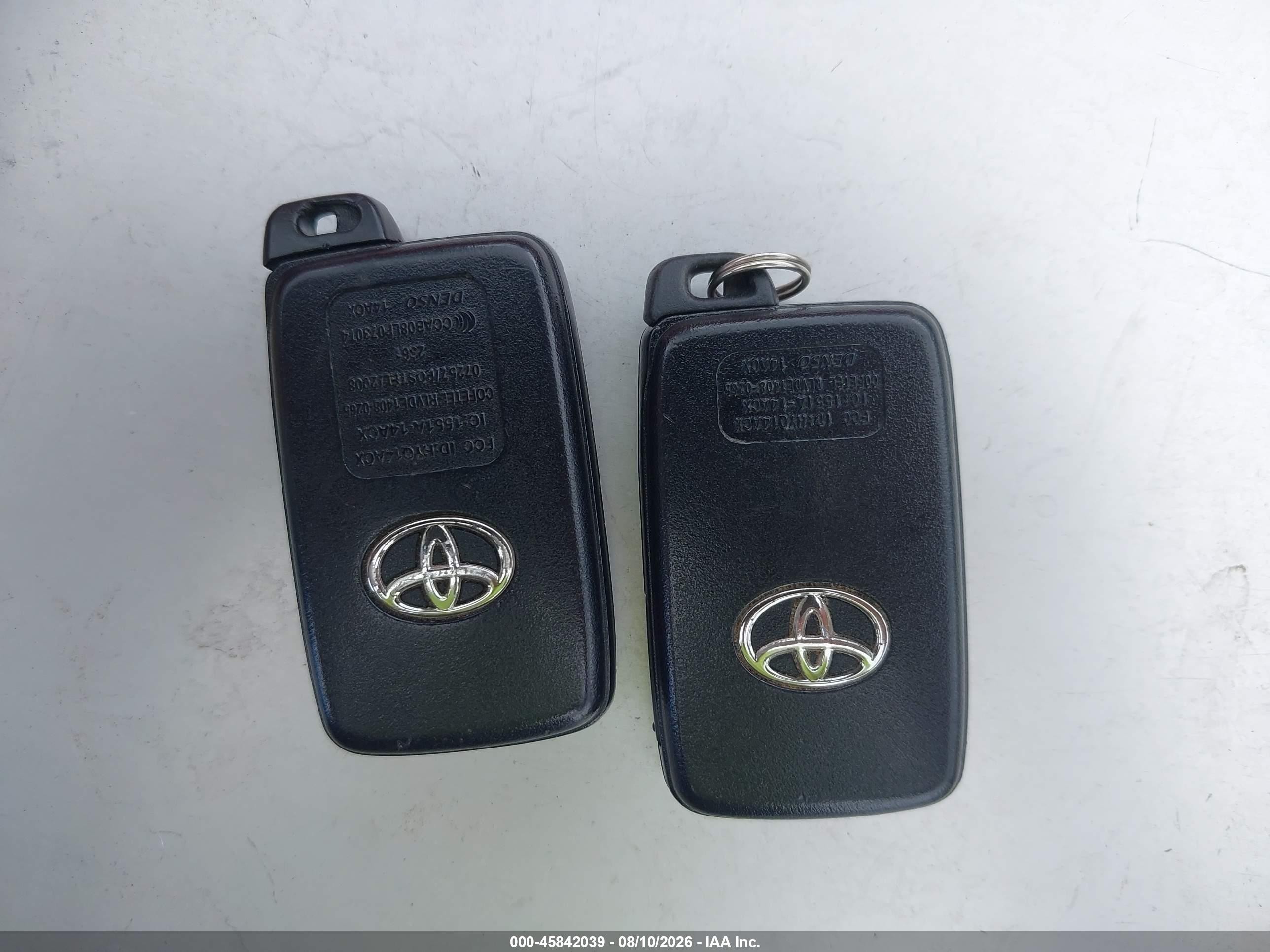 2012 Toyota Prius V Five/three/two Gray vin: JTDZN3EU0C3022380
