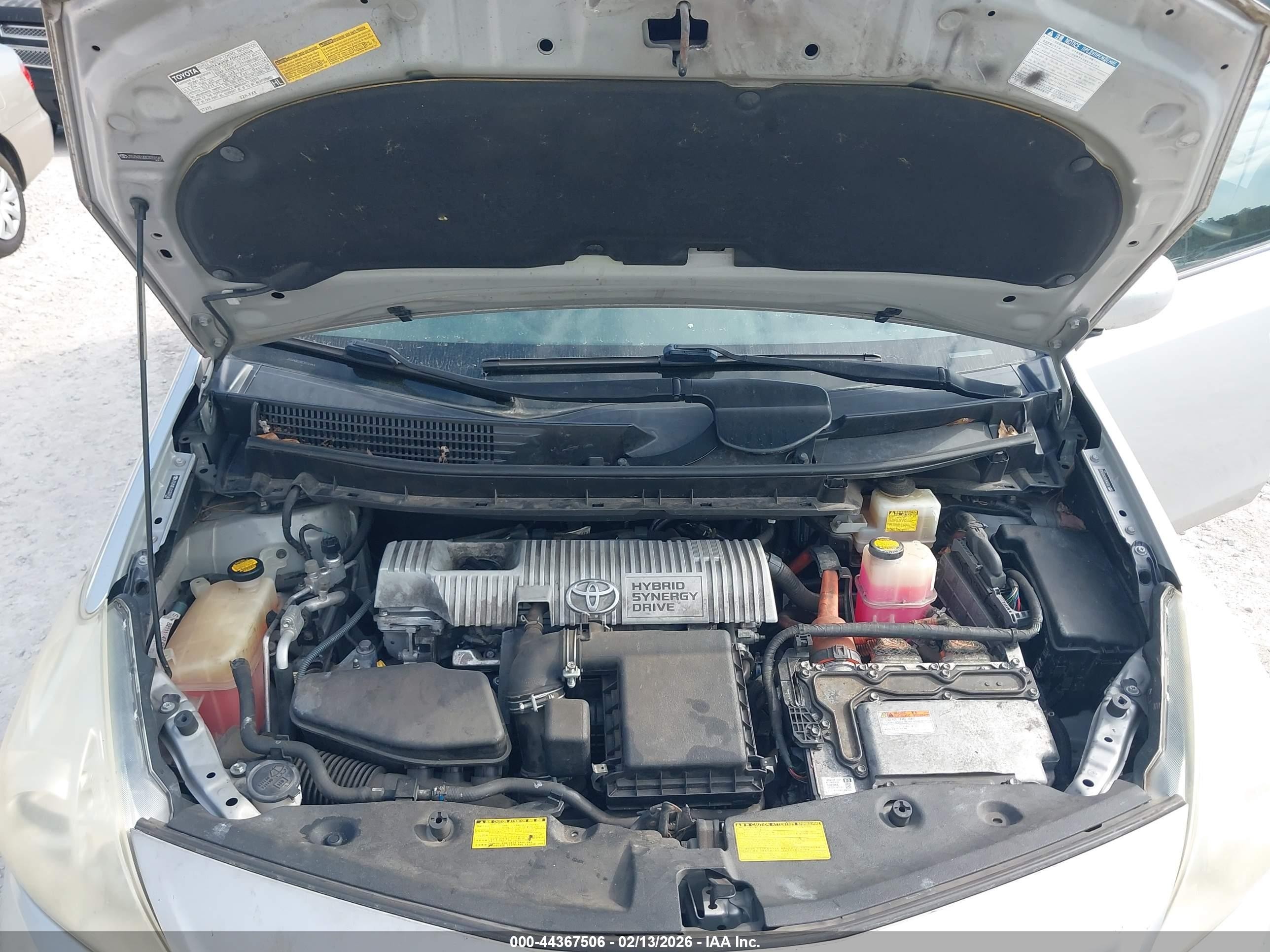 2012 Toyota Prius V Two Silver vin: JTDZN3EU0C3031547