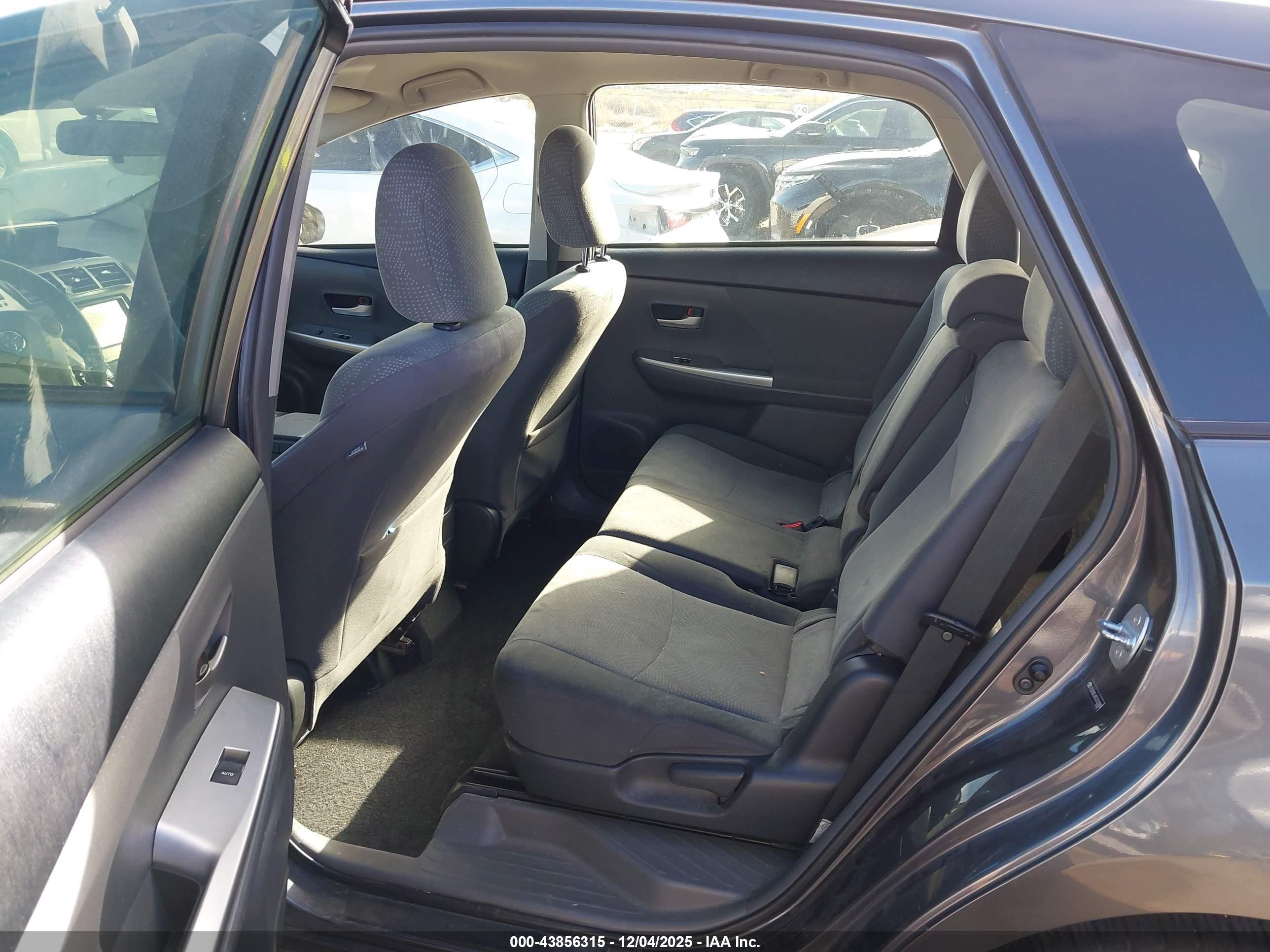 2012 Toyota Prius V Three Gray vin: JTDZN3EU0C3102388