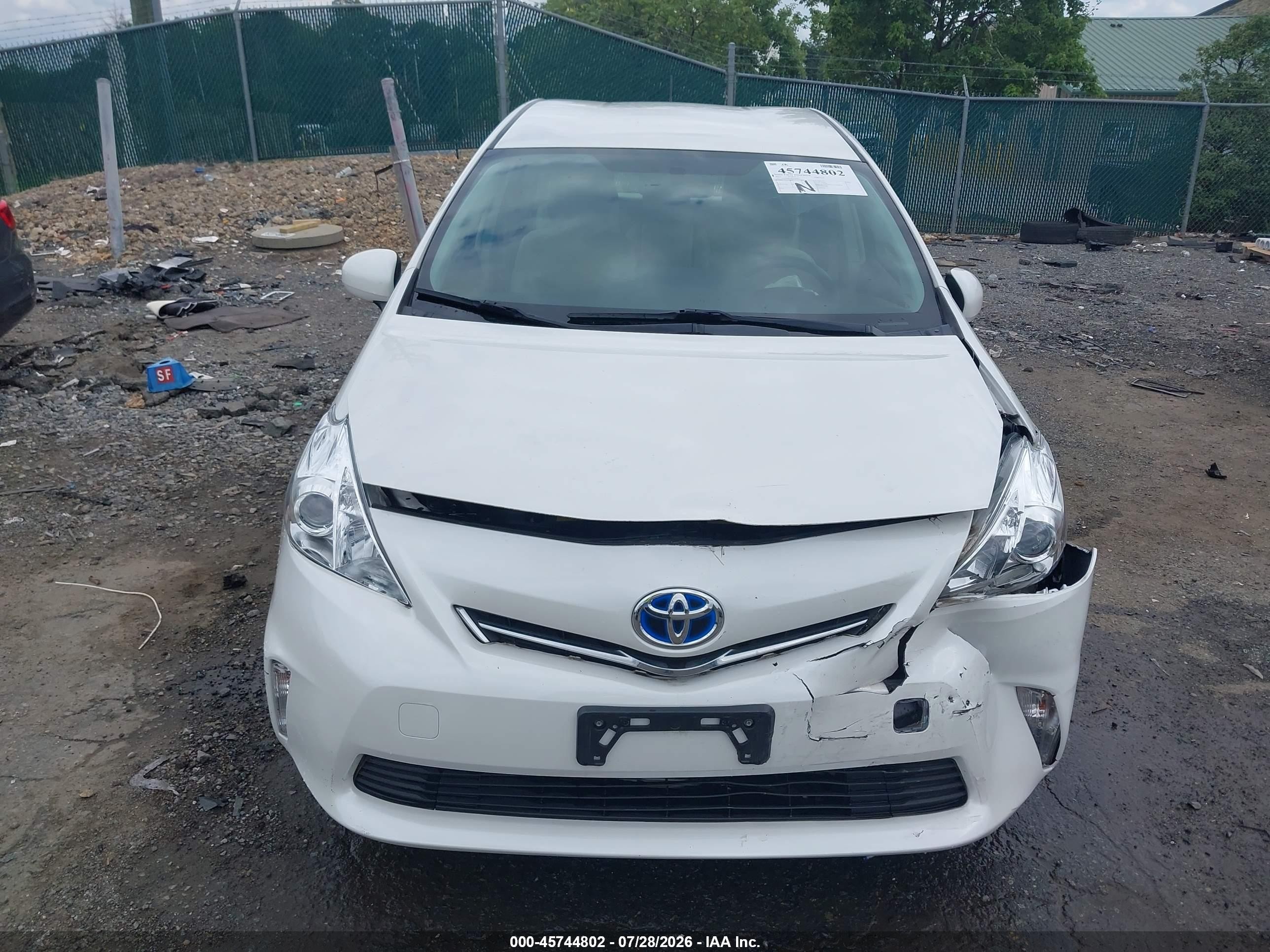2012 Toyota Prius V Three White vin: JTDZN3EU0C3146827