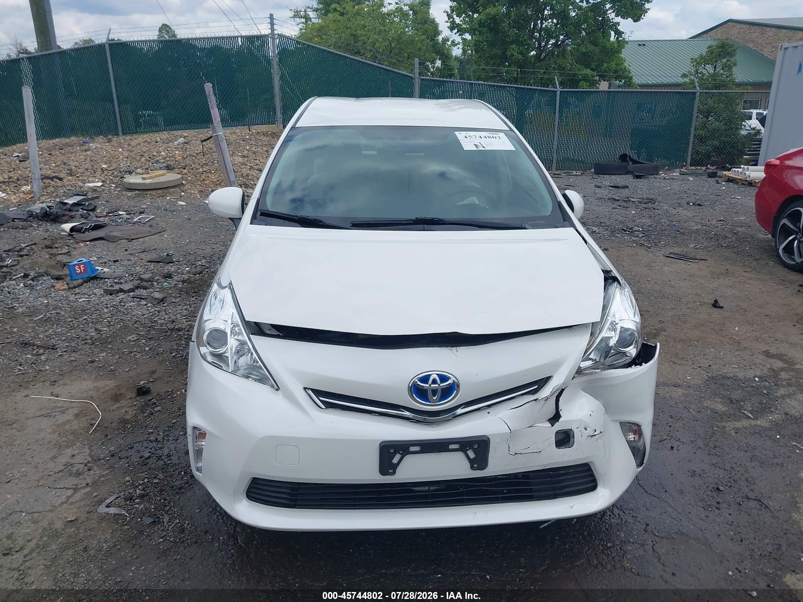 2012 Toyota Prius V Three White vin: JTDZN3EU0C3146827