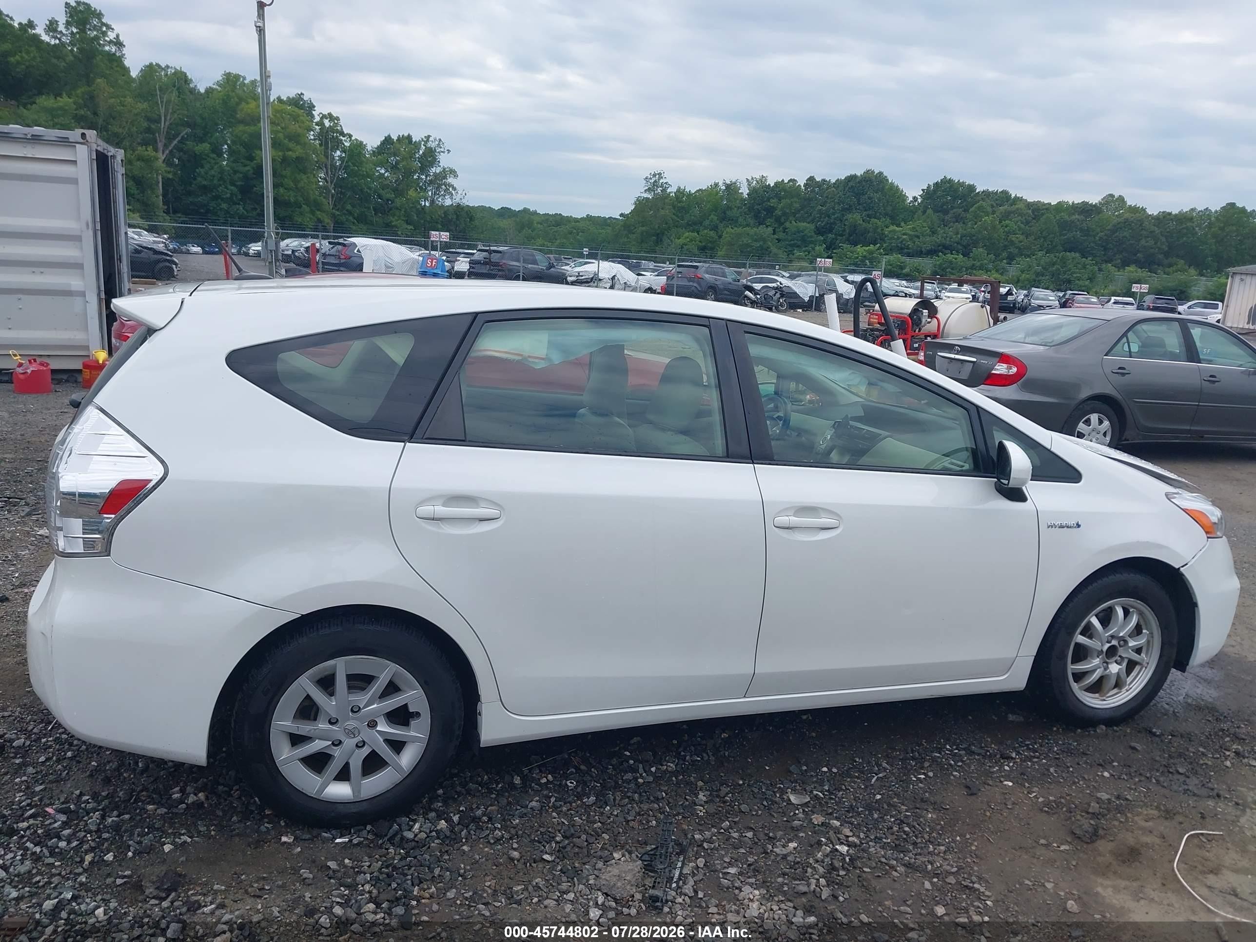 2012 Toyota Prius V Three White vin: JTDZN3EU0C3146827