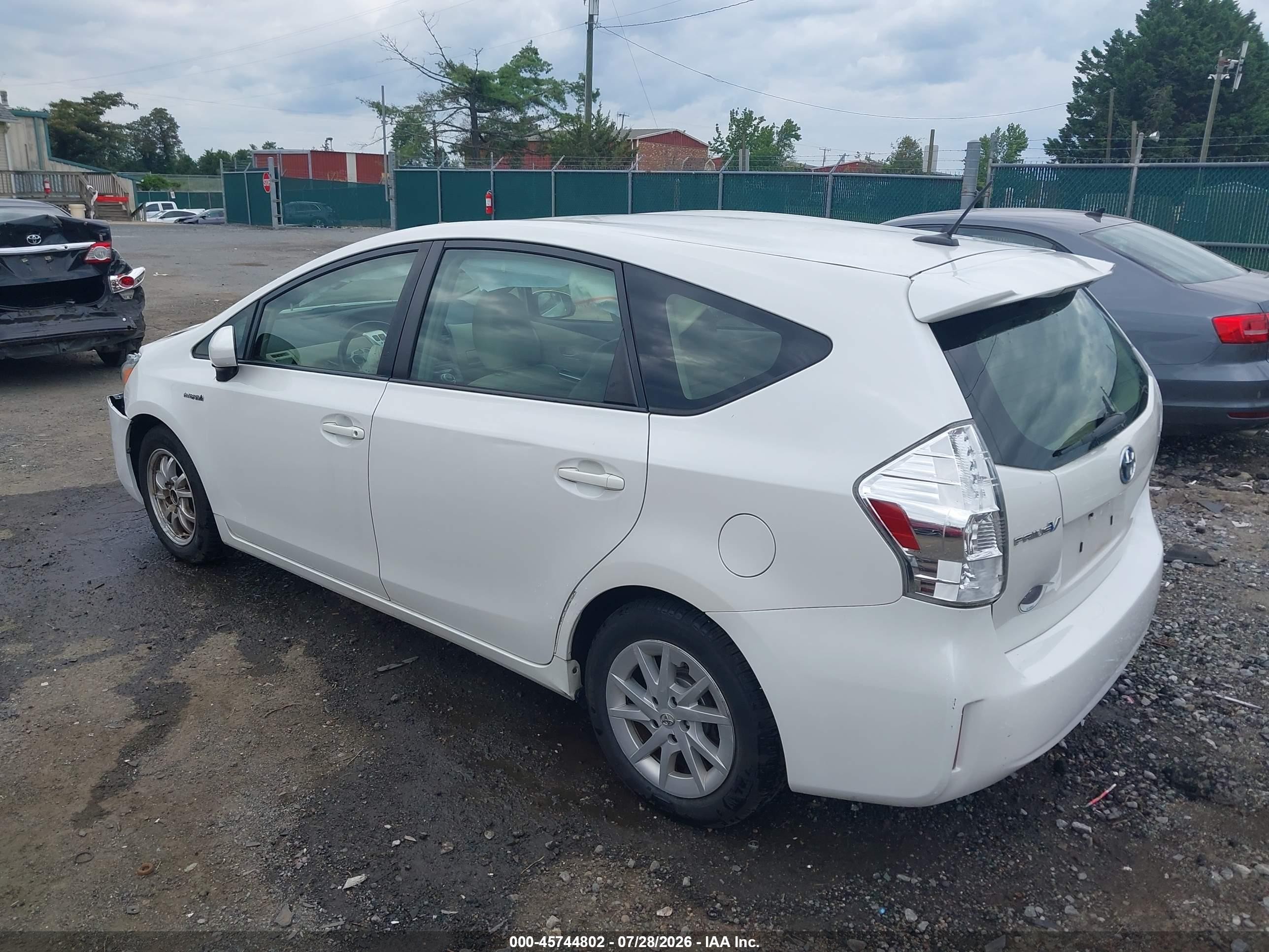 2012 Toyota Prius V Three White vin: JTDZN3EU0C3146827