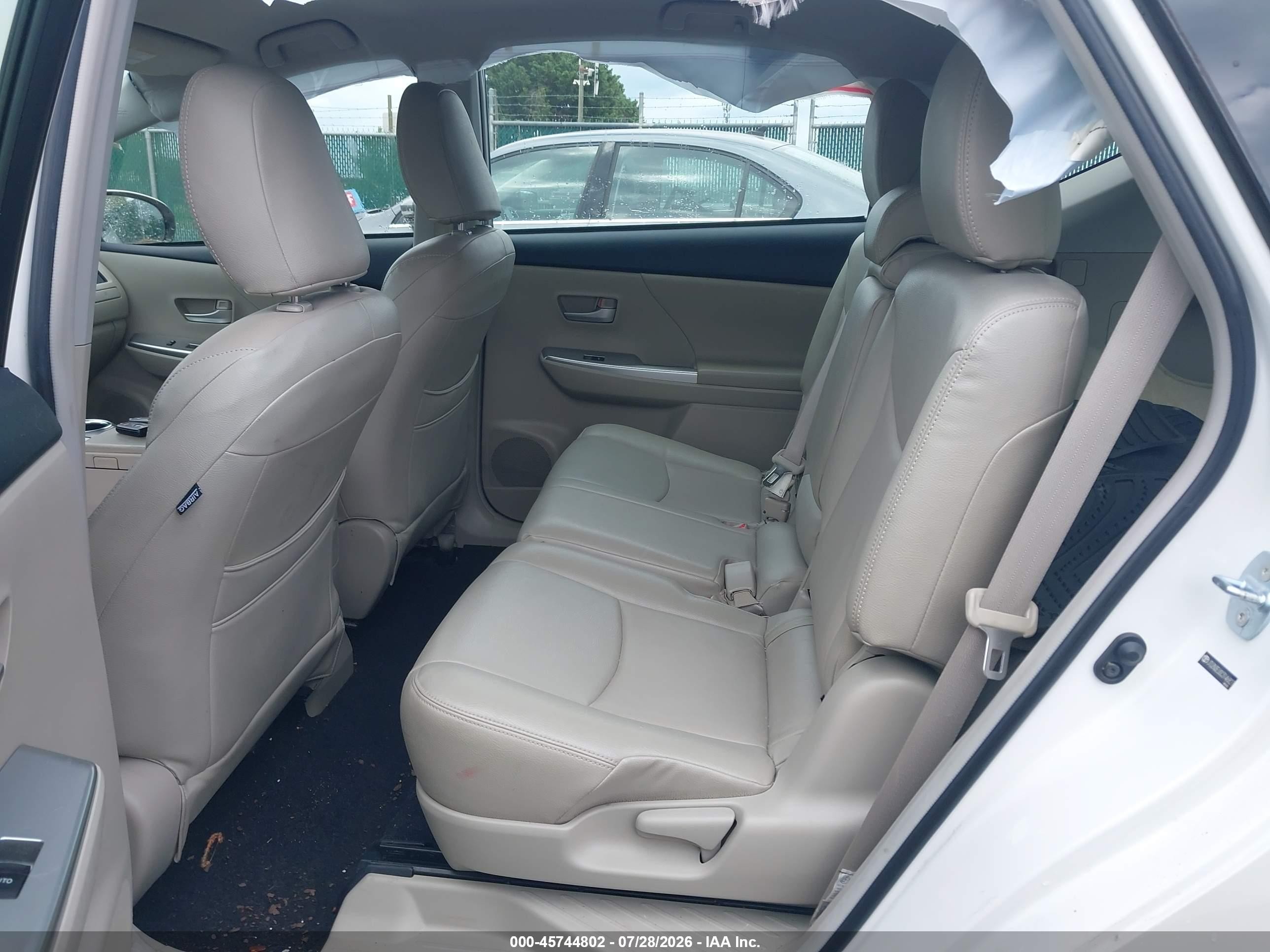 2012 Toyota Prius V Three White vin: JTDZN3EU0C3146827