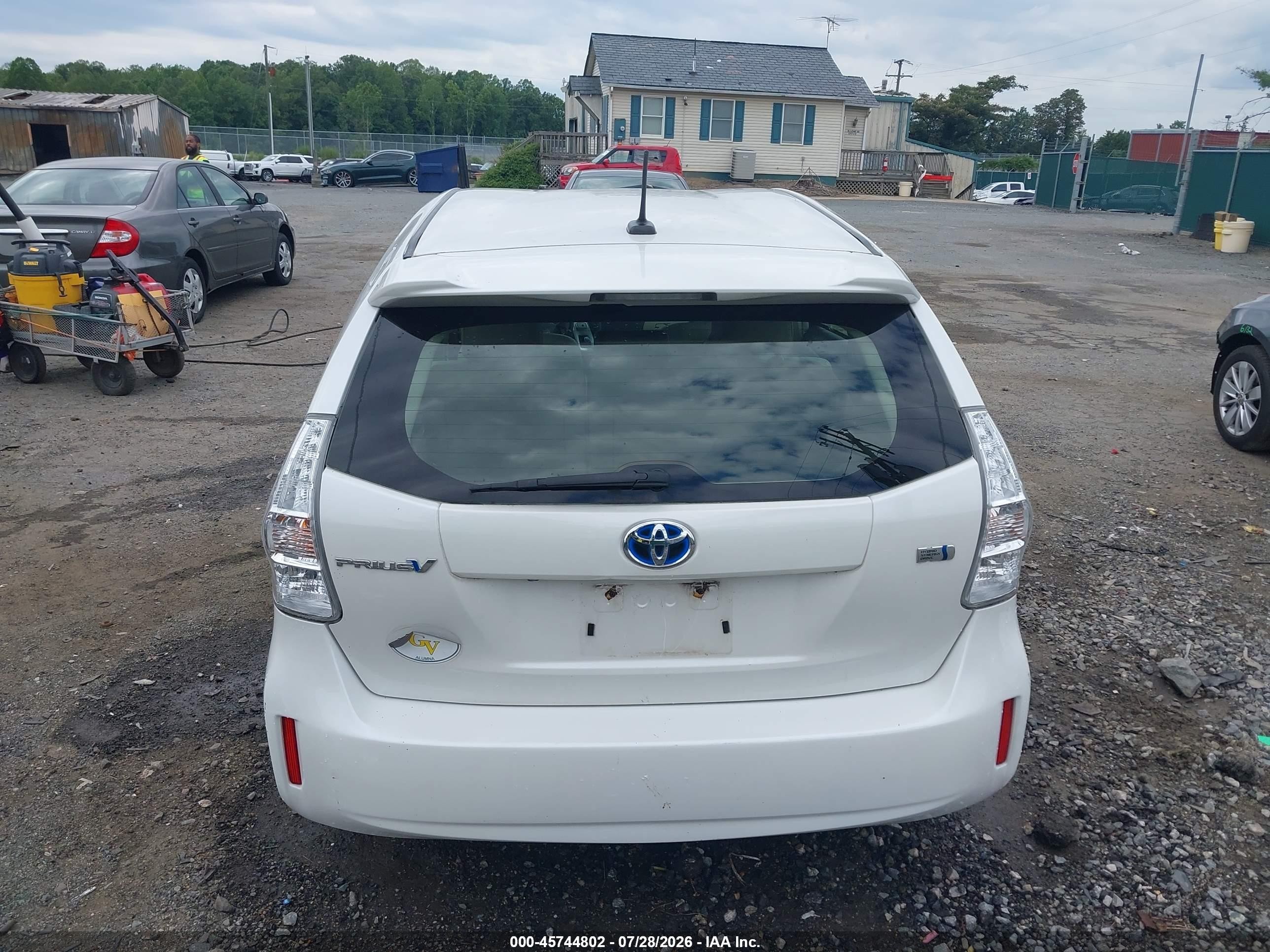 2012 Toyota Prius V Three White vin: JTDZN3EU0C3146827