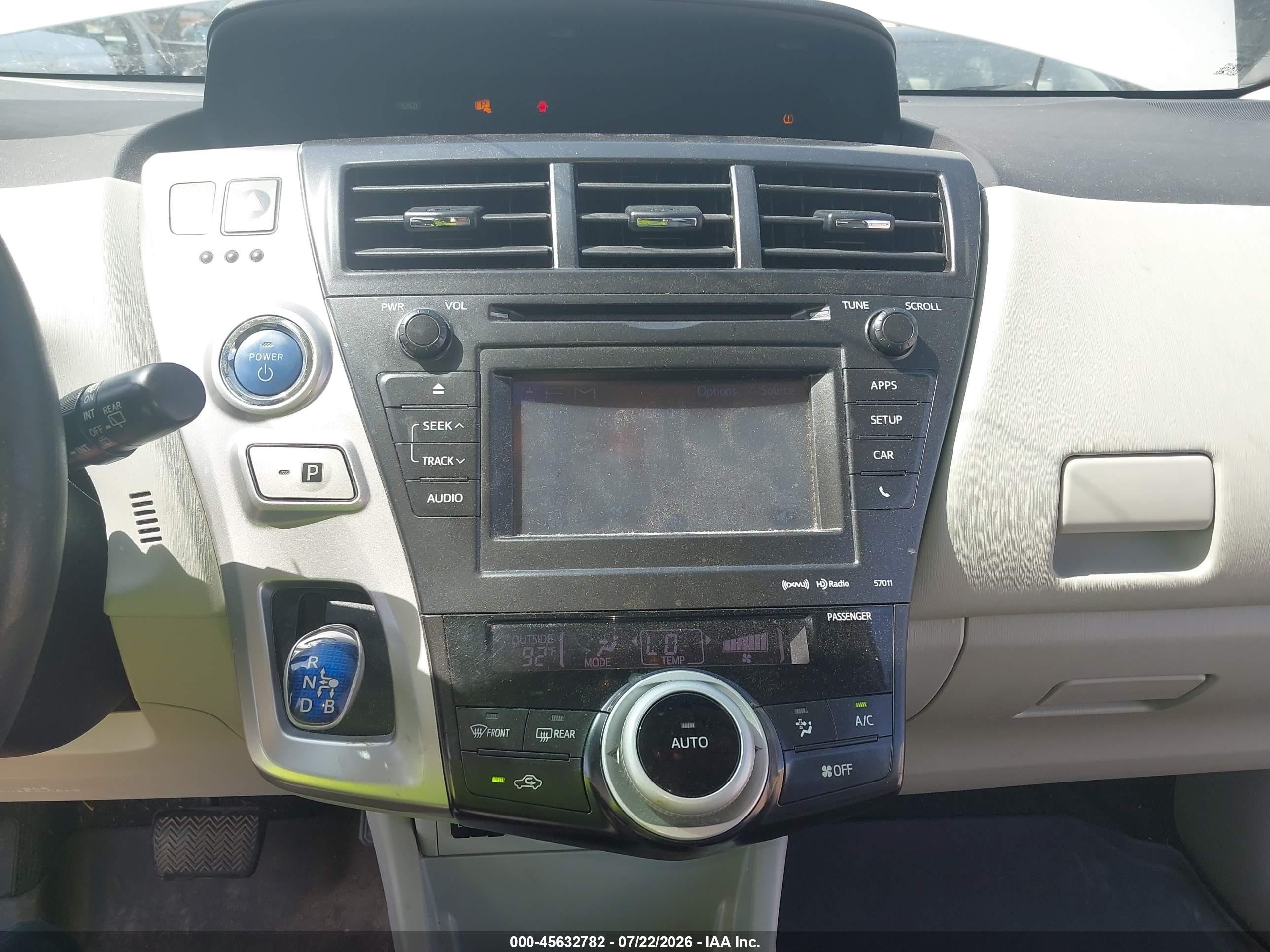 2012 Toyota Prius V Five White vin: JTDZN3EU0C3158475